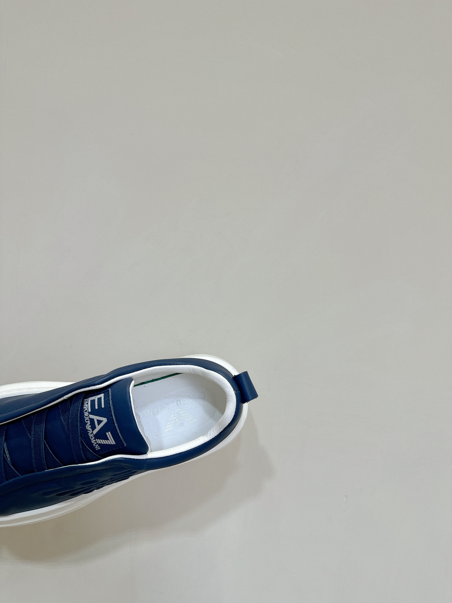 Emporio Armani EA7 Leisure Sports Shoes: Stylish Design with Zirconium Fabric and Soft Sheep Skin - 图片 8