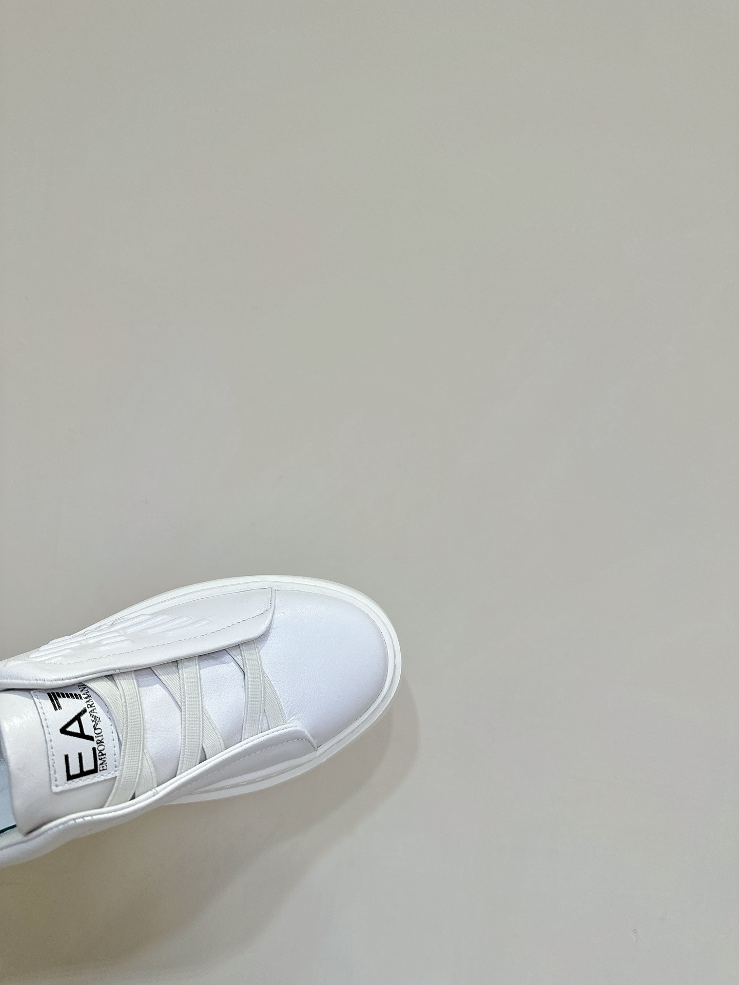 Emporio Armani EA7 Leisure Sports Shoes with Unique Design and High-Quality Materials - 图片 8
