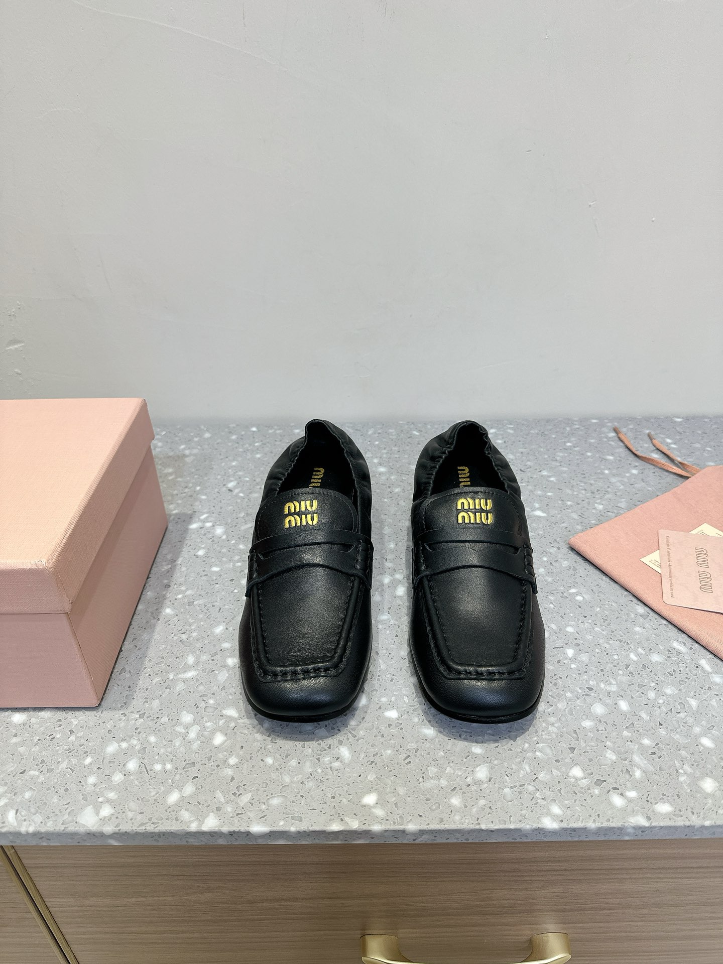 MiuMiu Comprar
 Zapatos de tacón alto Loafers Oro Cuero de vaca Dermis Piel oveja Vintage Casual