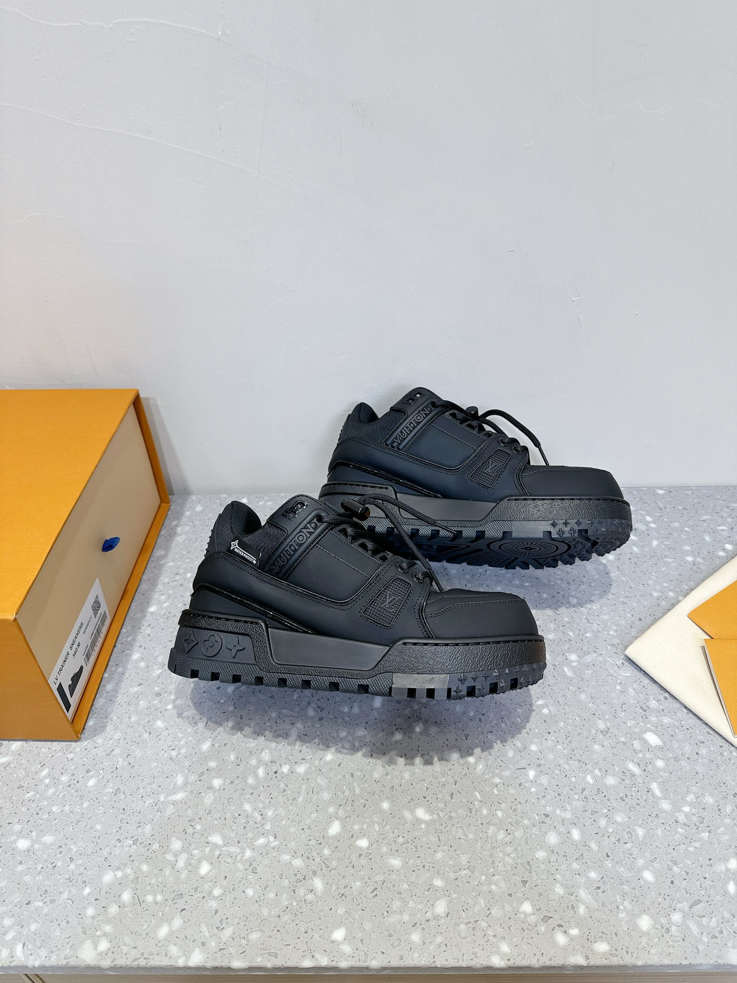Louis Vuitton Vuitton 路易威登 胖嘟嘟 胖丁 滑板鞋 休闲 运动鞋