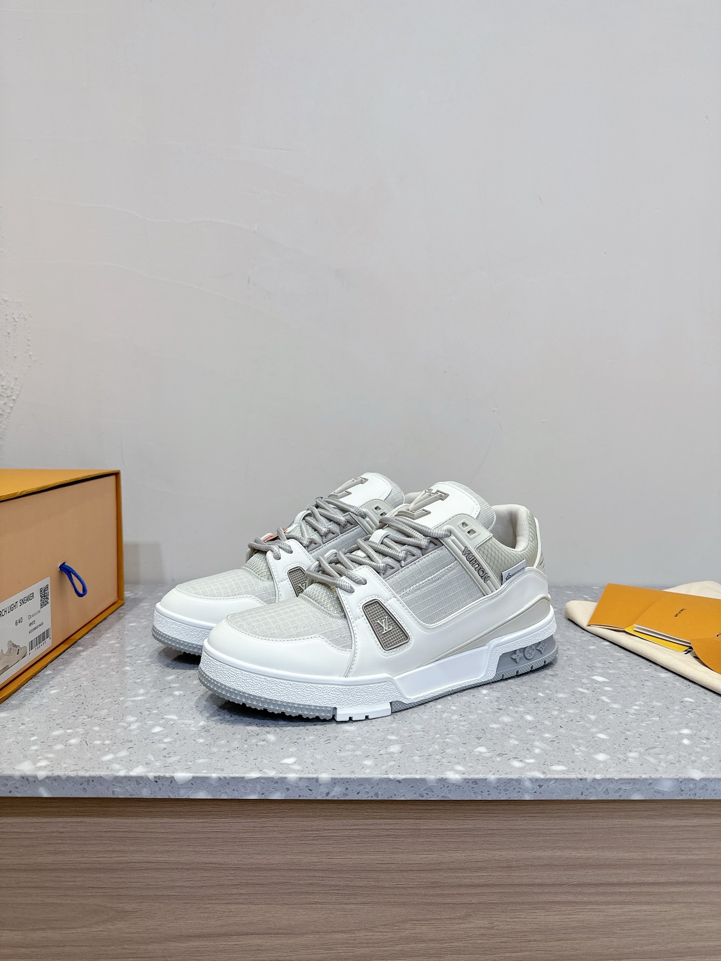 Louis Vuitton TARINE路易威登L家 驴牌 休闲 运动鞋 滑板鞋