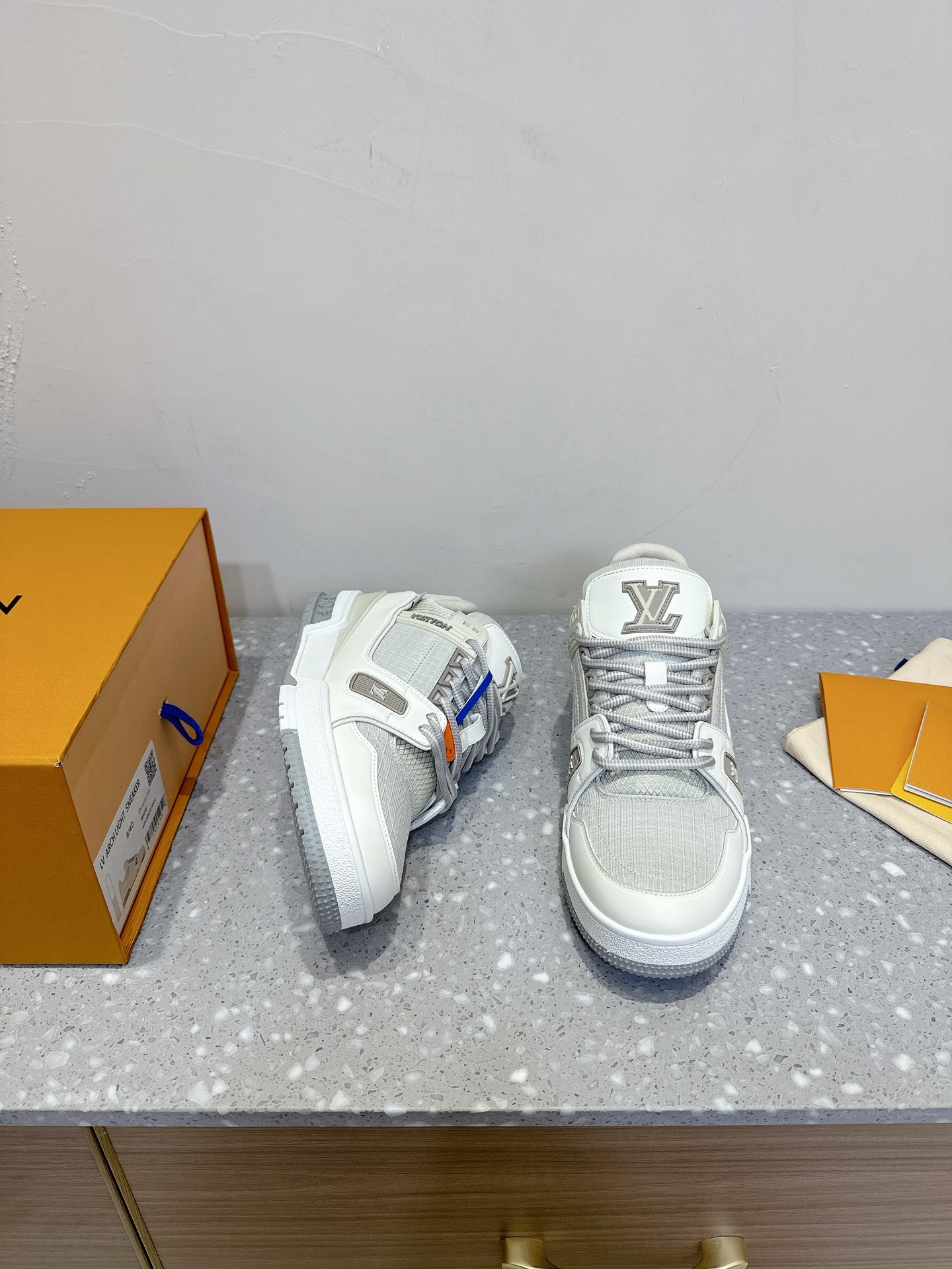 Louis Vuitton TARINE路易威登L家 驴牌 休闲 运动鞋 滑板鞋