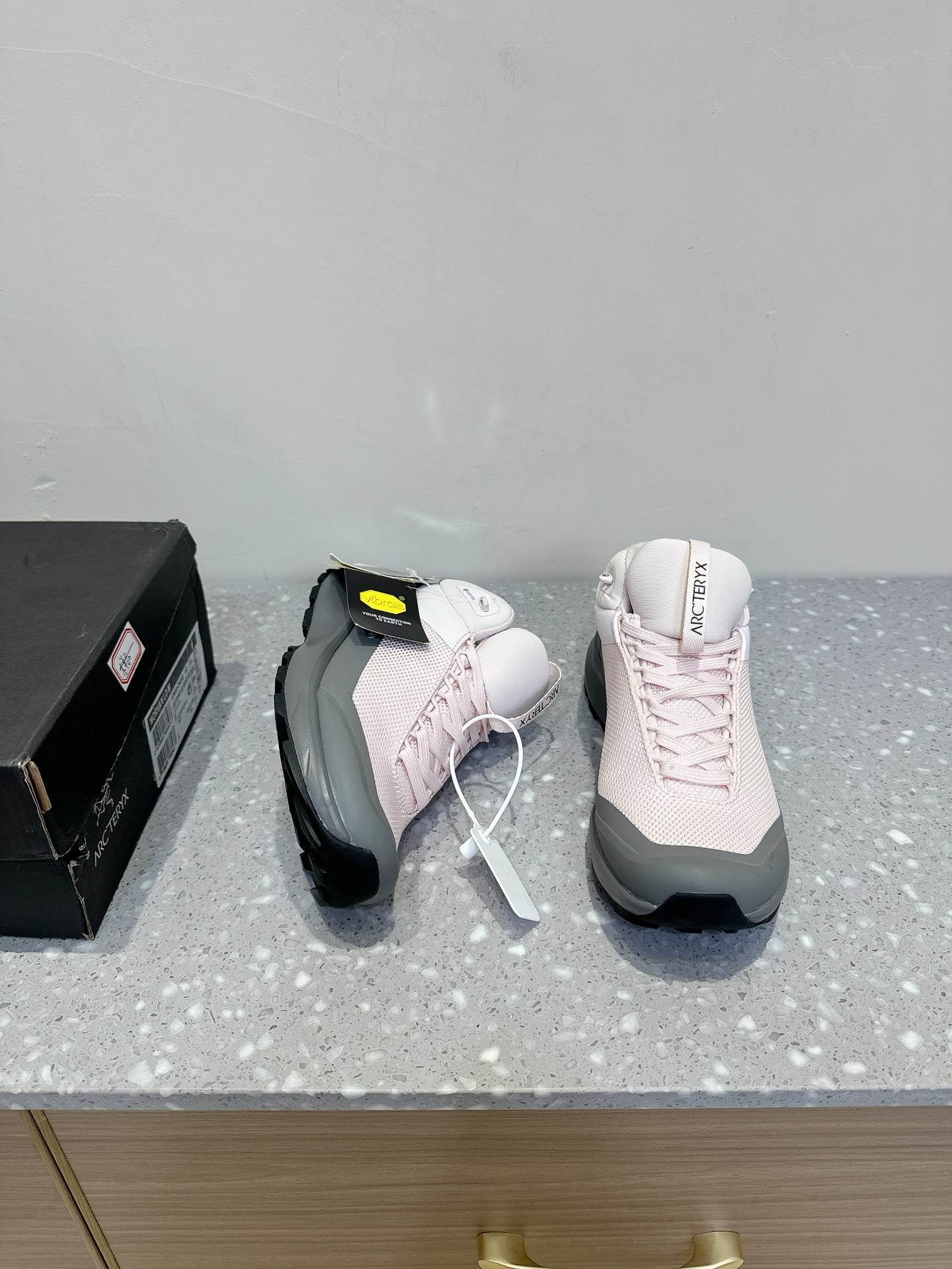 High-performance Zirconium Shoe with TPU Chassis and OrthoLite Mats (Size 36-39) - 图片 3