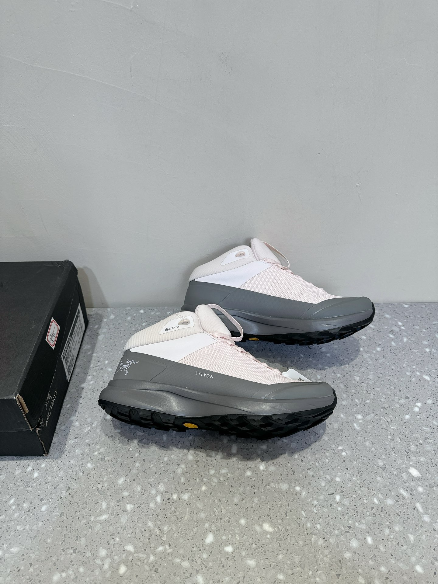 High-performance Zirconium Shoe with TPU Chassis and OrthoLite Mats (Size 36-39) - 图片 4