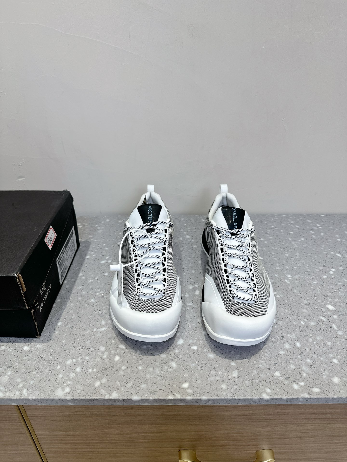 Male Easter Synthetic Box Packing Shoe with TPU Chassis and OrthoLite Mats - 图片 2