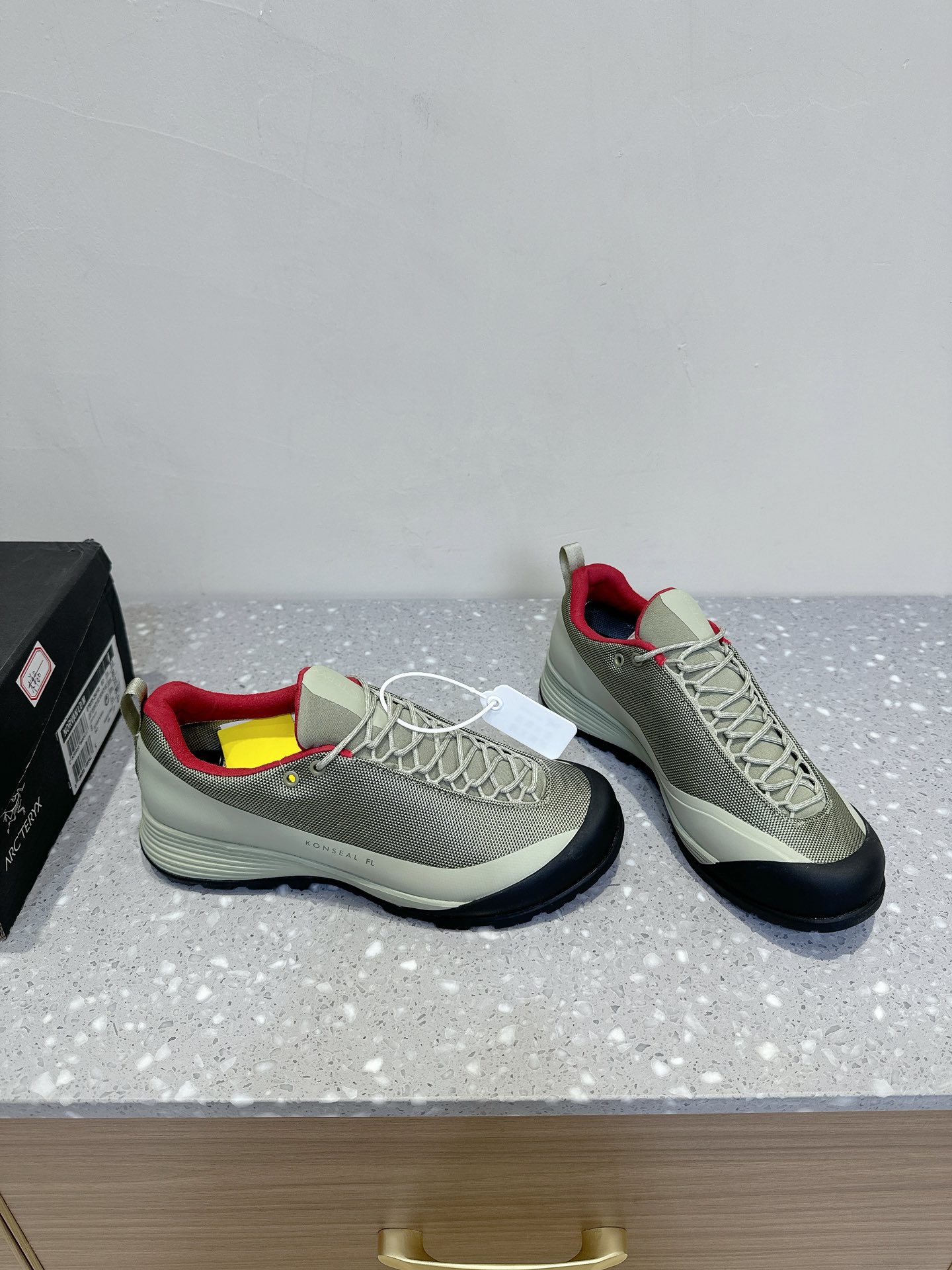 High-performance Men’s Easter Synthetic Shoes with Durable TPU Chassis and OrthoLite Insoles - 图片 4