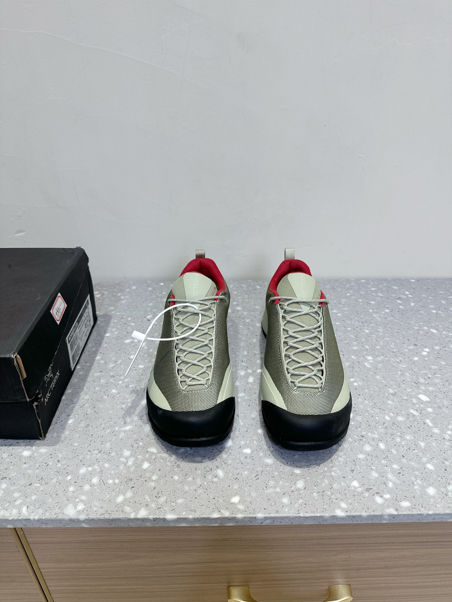 High-performance Men’s Easter Synthetic Shoes with Durable TPU Chassis and OrthoLite Insoles - 图片 2