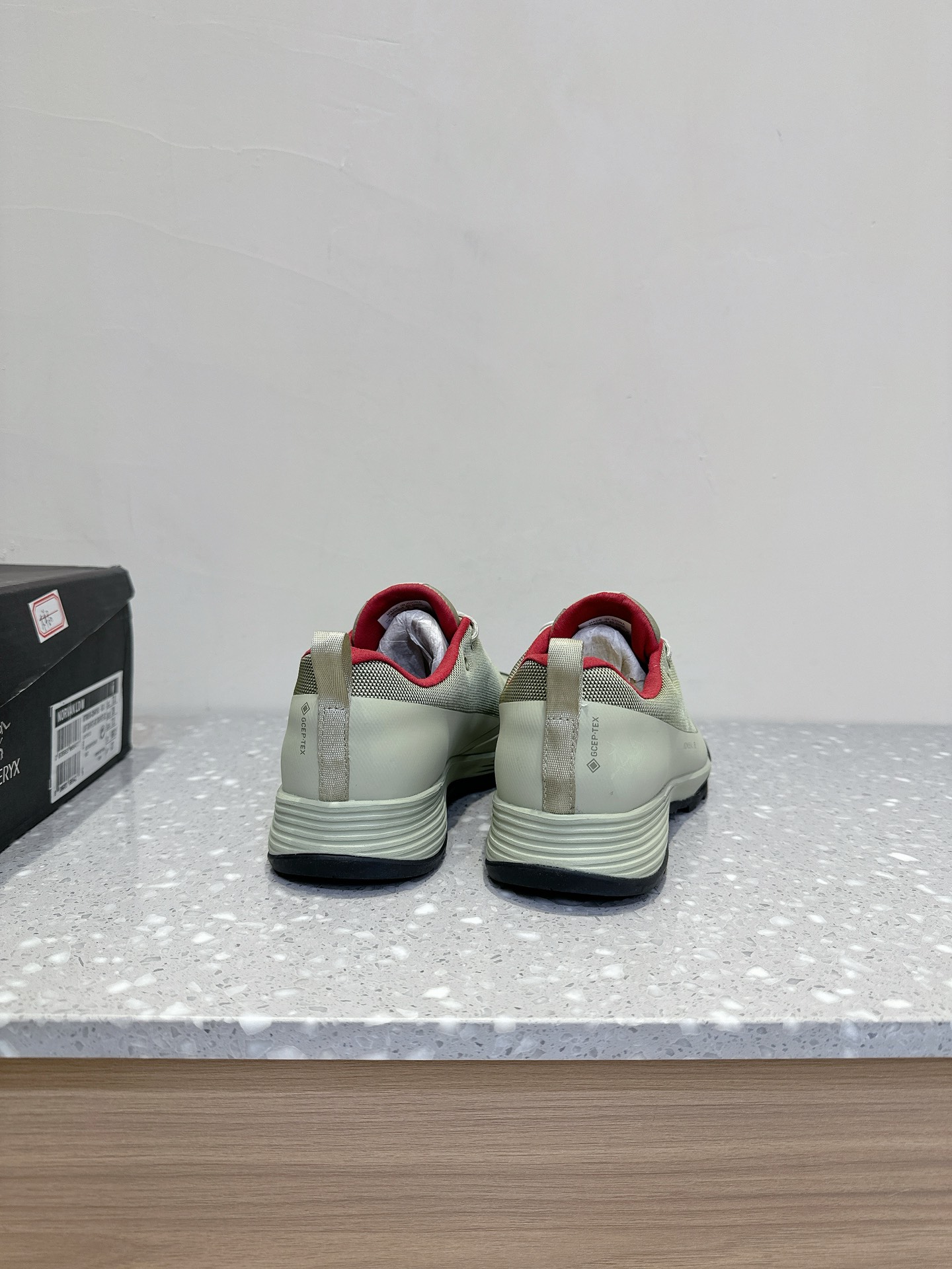 High-performance Men’s Easter Synthetic Shoes with Durable TPU Chassis and OrthoLite Insoles - 图片 6