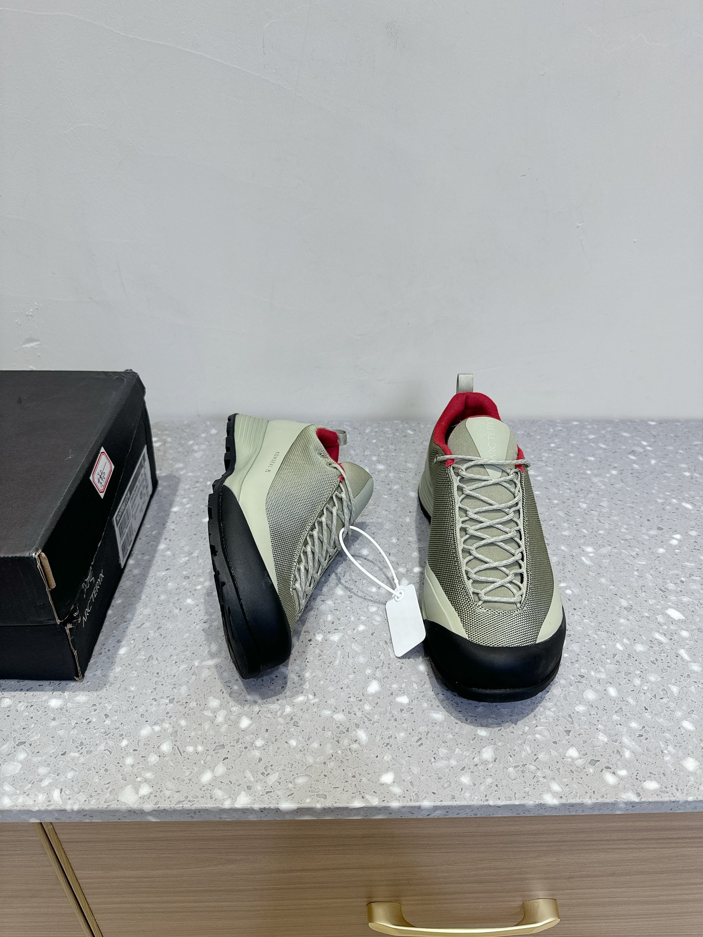 High-performance Men’s Easter Synthetic Shoes with Durable TPU Chassis and OrthoLite Insoles - 图片 3