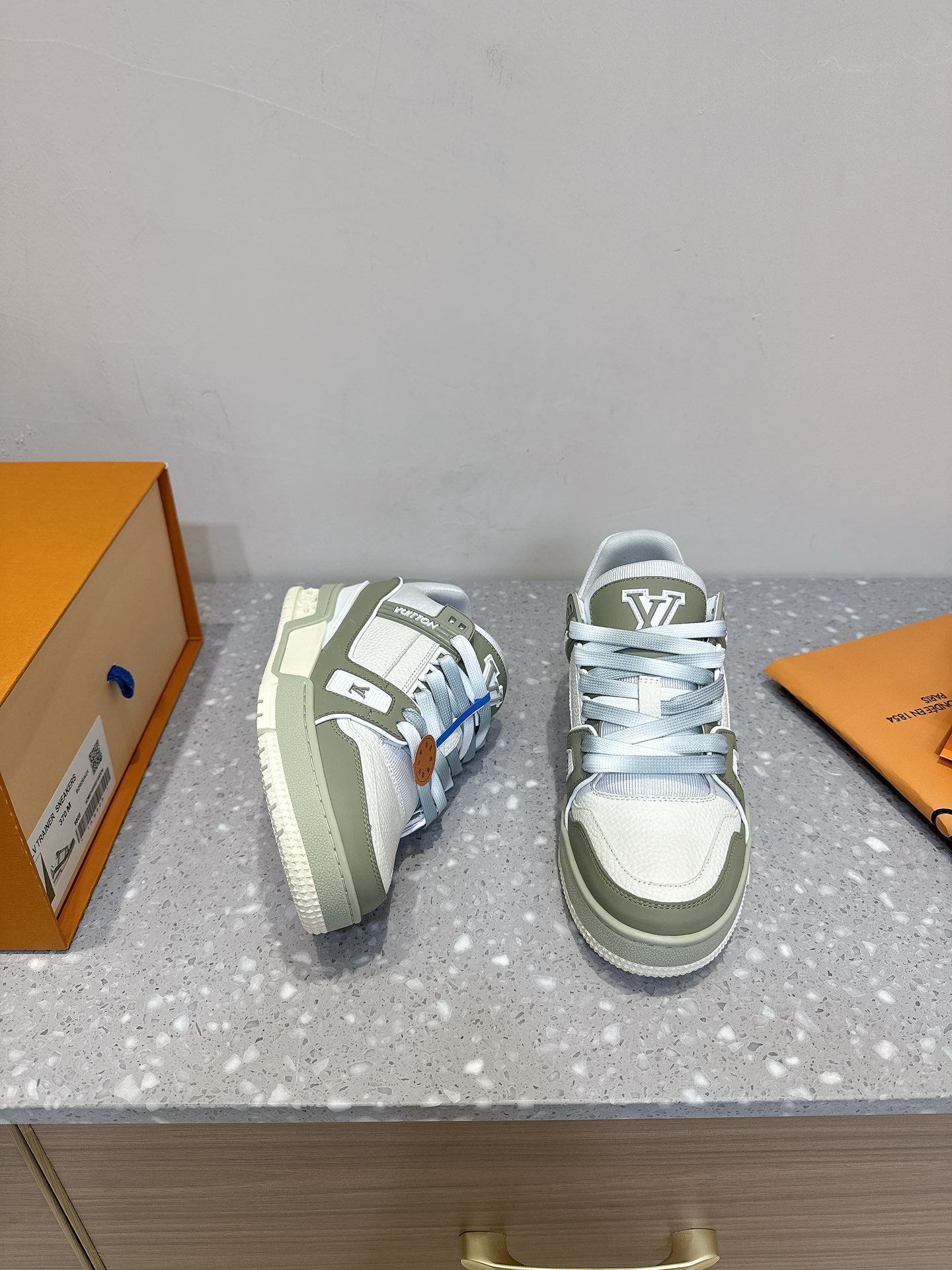 Louis Vuitton TARINE路易威登L家 驴牌 休闲 运动鞋 滑板鞋