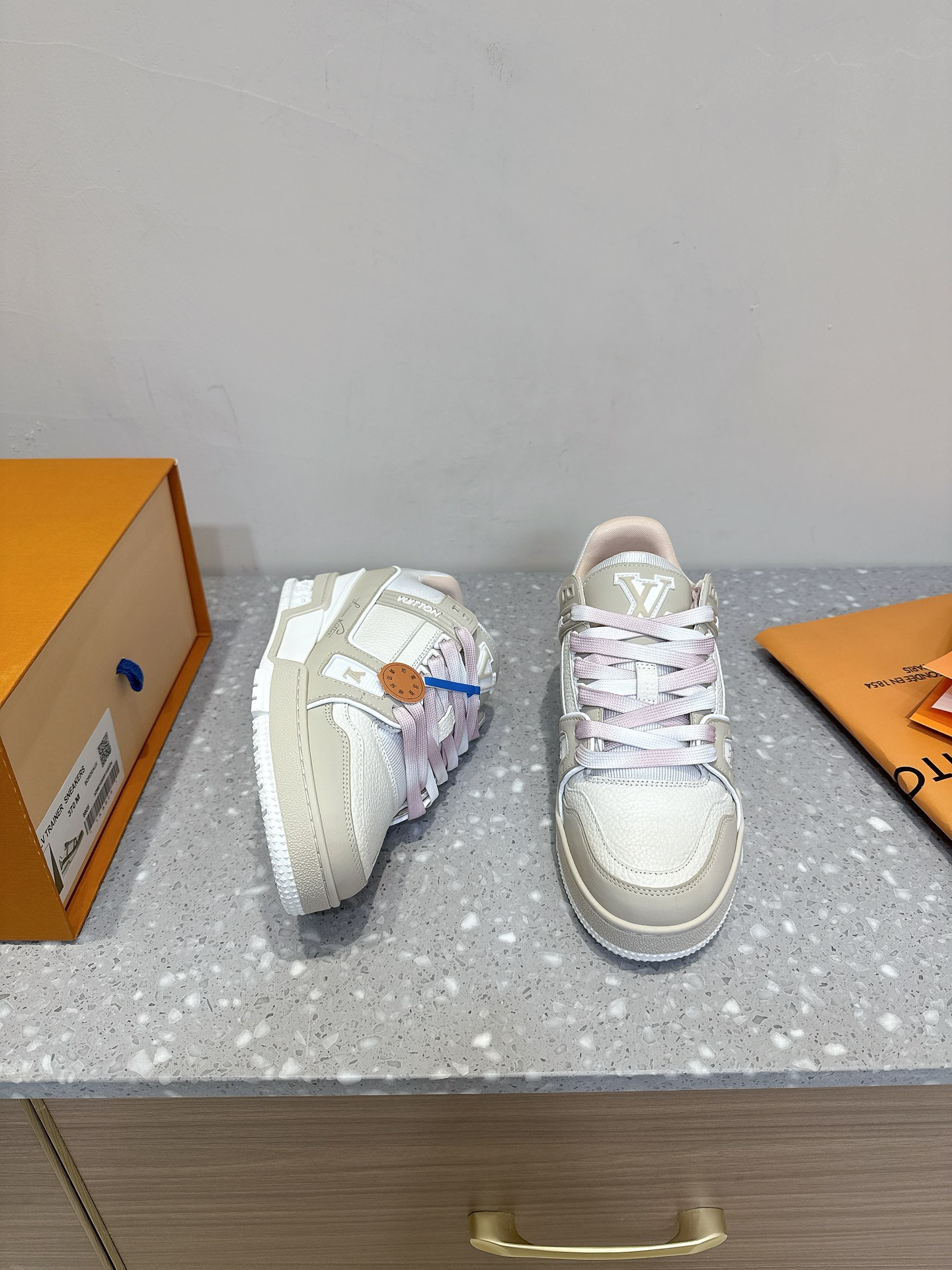 Louis Vuitton TARINE路易威登L家 驴牌 休闲 运动鞋 滑板鞋