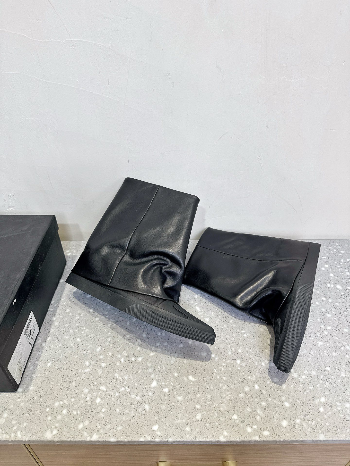 Stylish Short Boots: 840 DYMONLATRIY, Ideal for Small Designers, Key Features Summarized - 图片 3