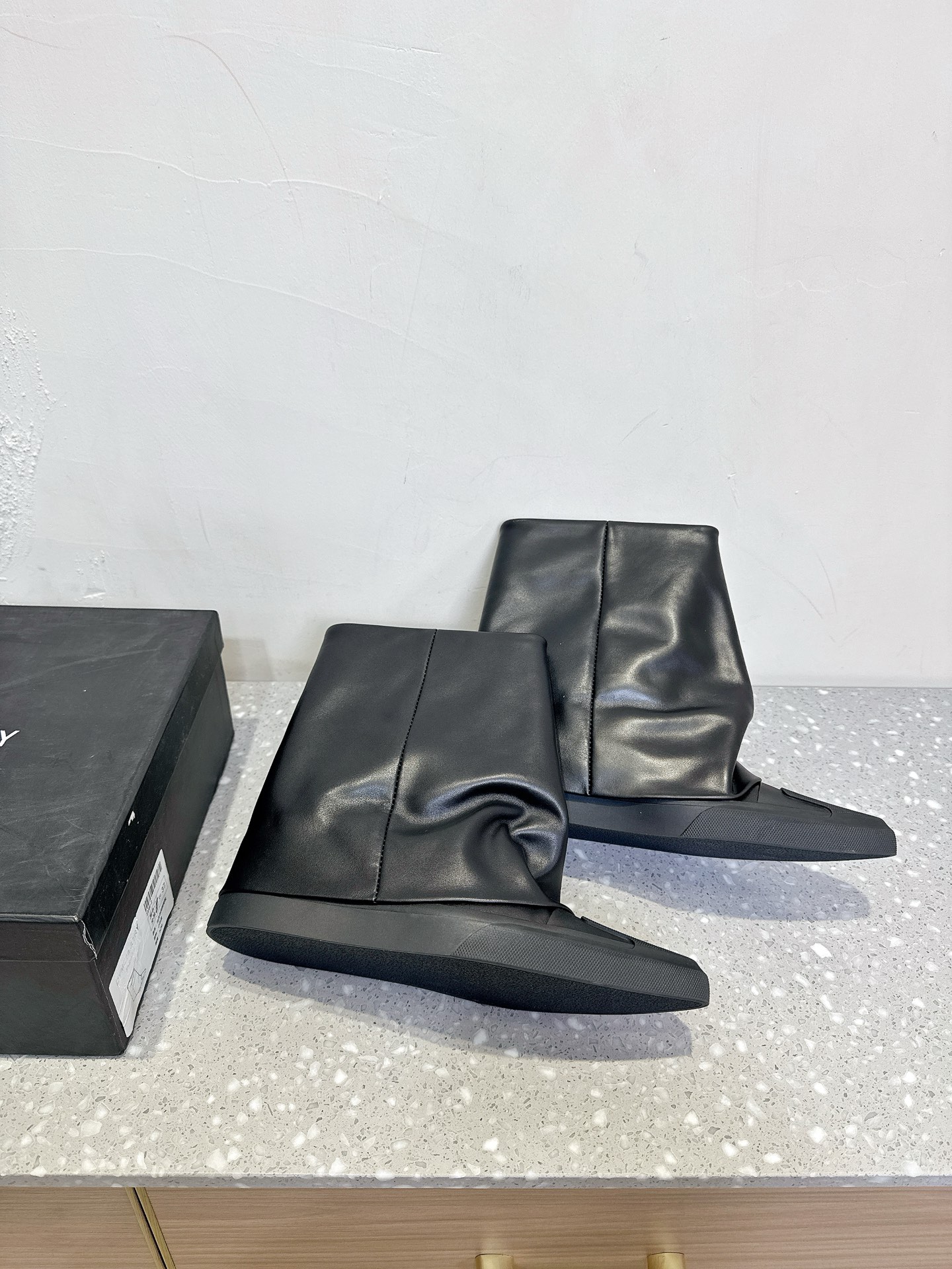 Stylish Short Boots: 840 DYMONLATRIY, Ideal for Small Designers, Key Features Summarized - 图片 4