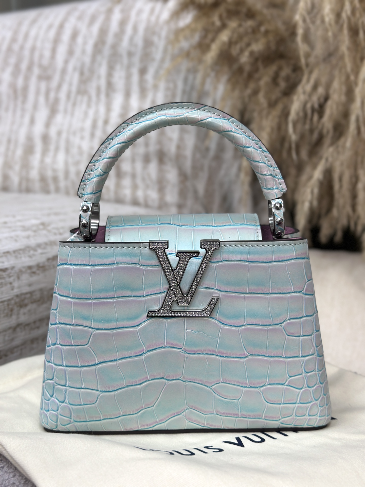 NO:811883,V caucines blue silk rose,,Hermes,19860909V caucines 蓝丝玫瑰,,Hermes,,Bag