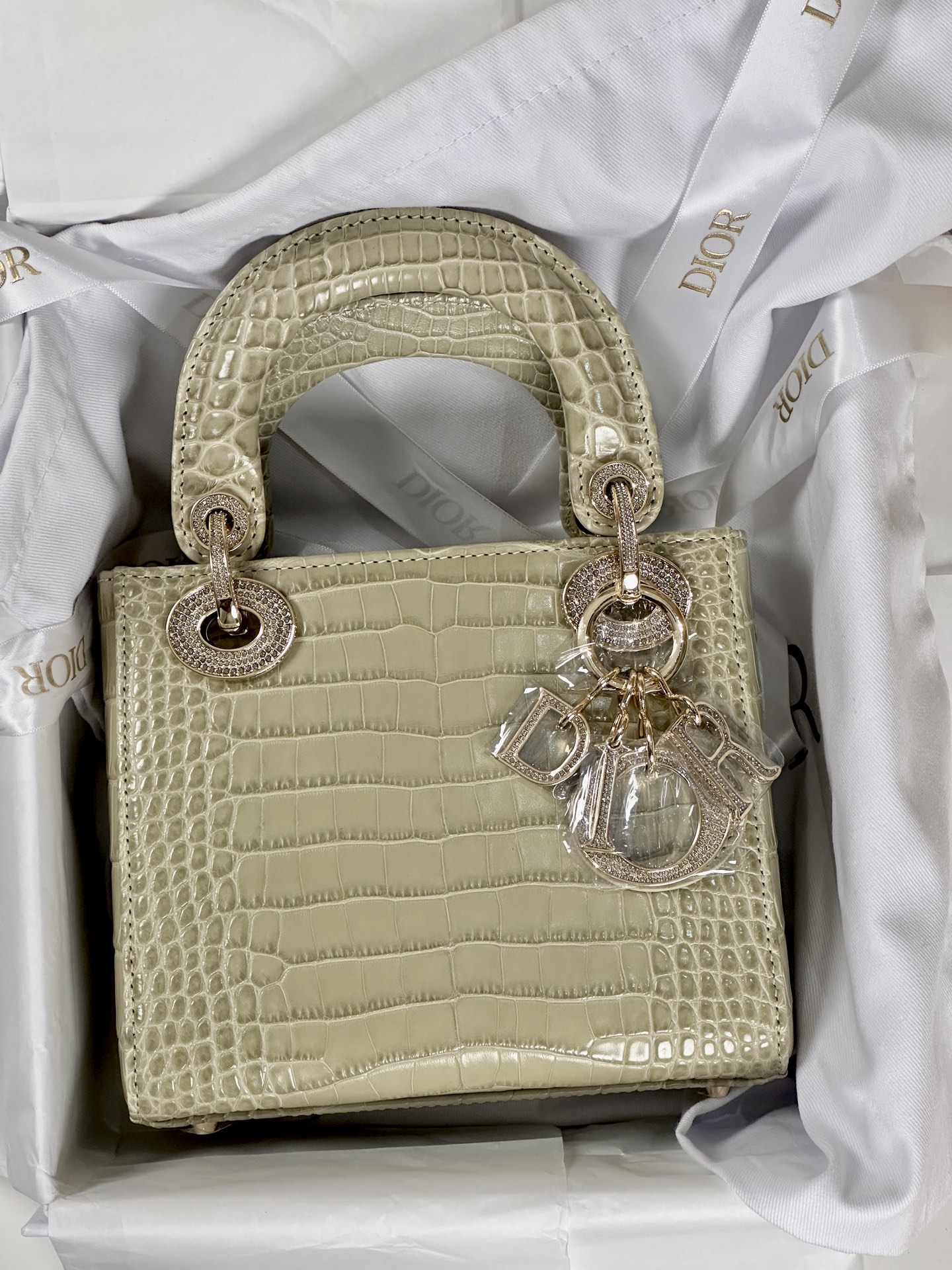 NO:811829,Princess Diana three-part American crocodile, sage green, Hermes,19860909戴妃三格 美洲鳄,鼠尾草绿,,Hermes,,Bag