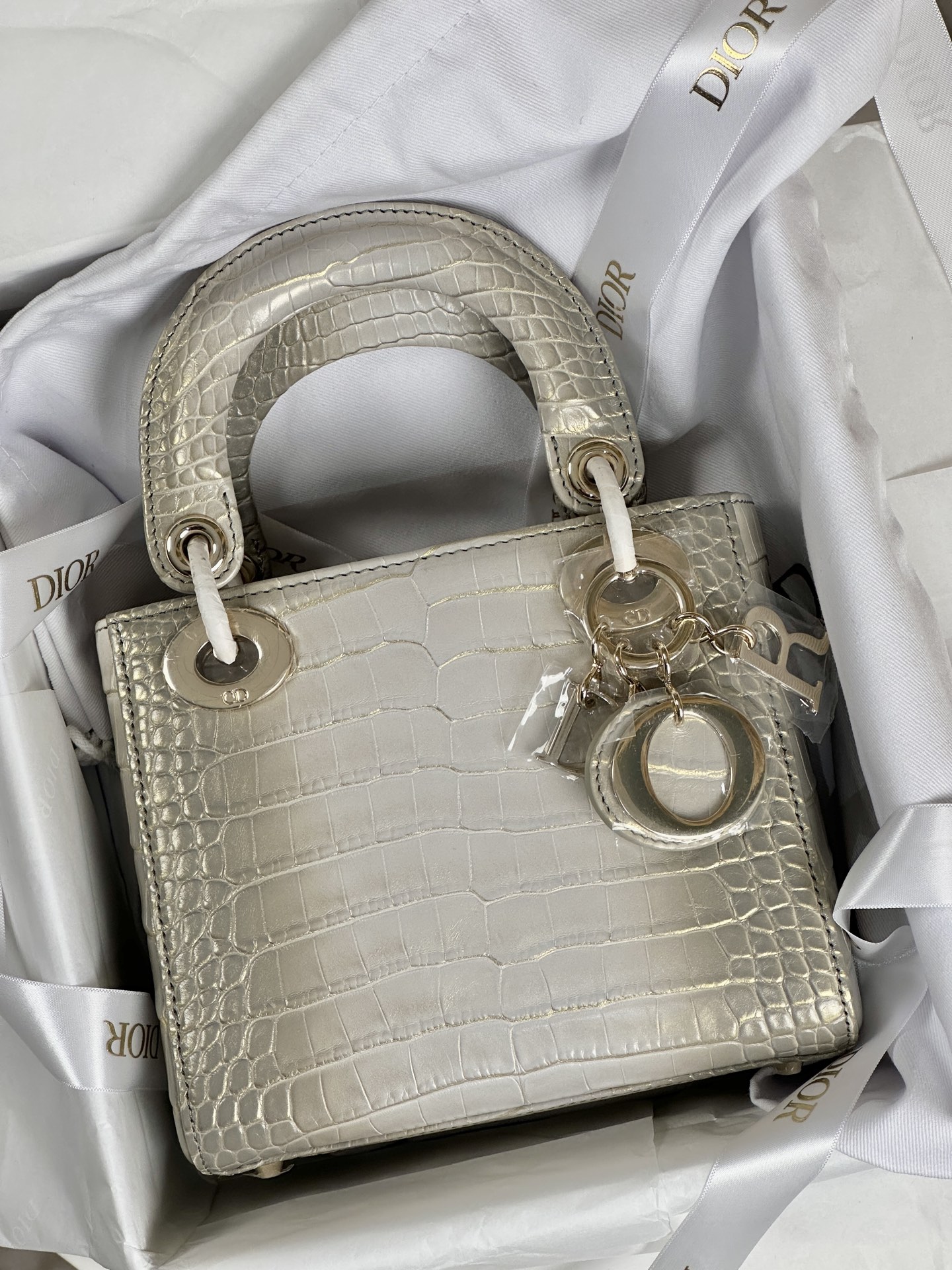 NO:811845,Princess Diana's three-frame American crocodile, gradient gray, Hermes,19860909戴妃三格 美洲鳄,渐变灰,,Hermes,,Bag