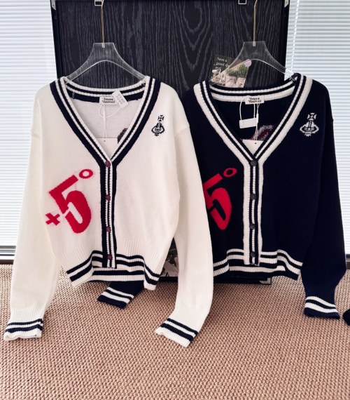 Vivienne Westwood Saturn Heart Jacquard Knit Cardigan - Limited Edition 1 Vivienne Westwood Saturn Heart Jacquard Knit Cardigan - Limited Edition