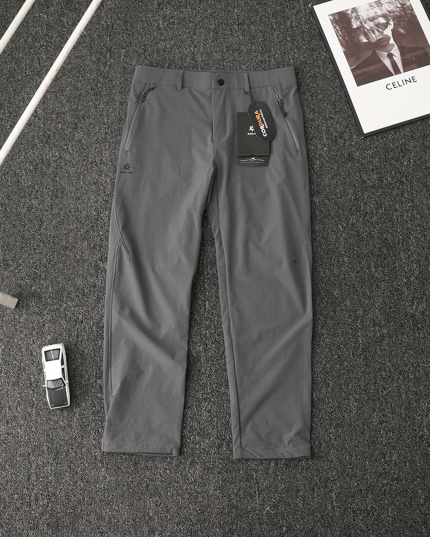 Alternative view of Pants 06701