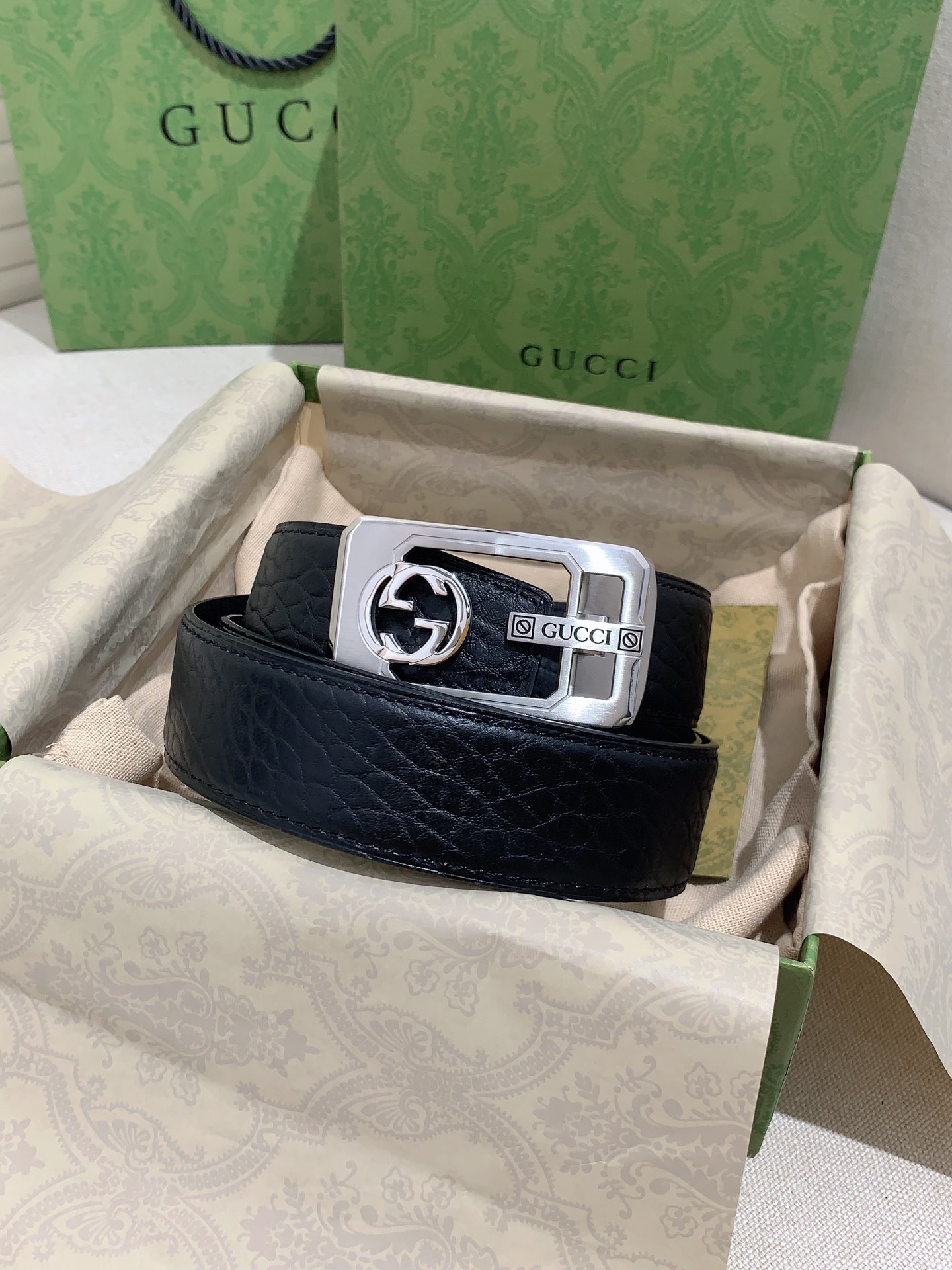 Yupoo Gucci Bags Watches Nike Clothing Jordan Yeezy Balenciaga Shoes
