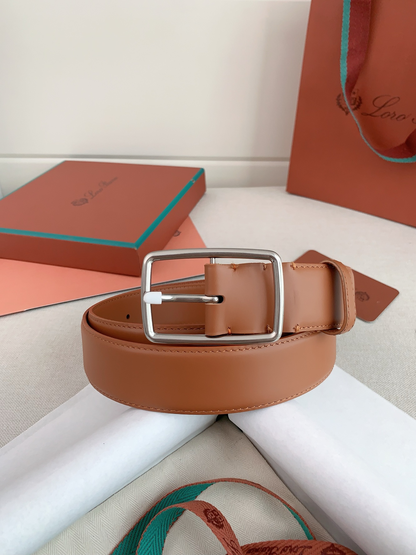 Loro Piana Leather Belt with Rectangular Buckle,Meticulously Crafted for Elegance 1 i1745823758014 7273 0 0