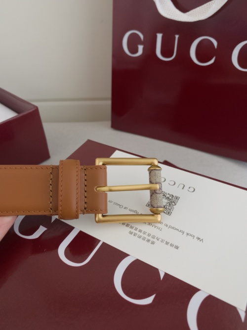 Gucci Reversible Leather Belt with Antique Brass Buckle - 3.0cm Width