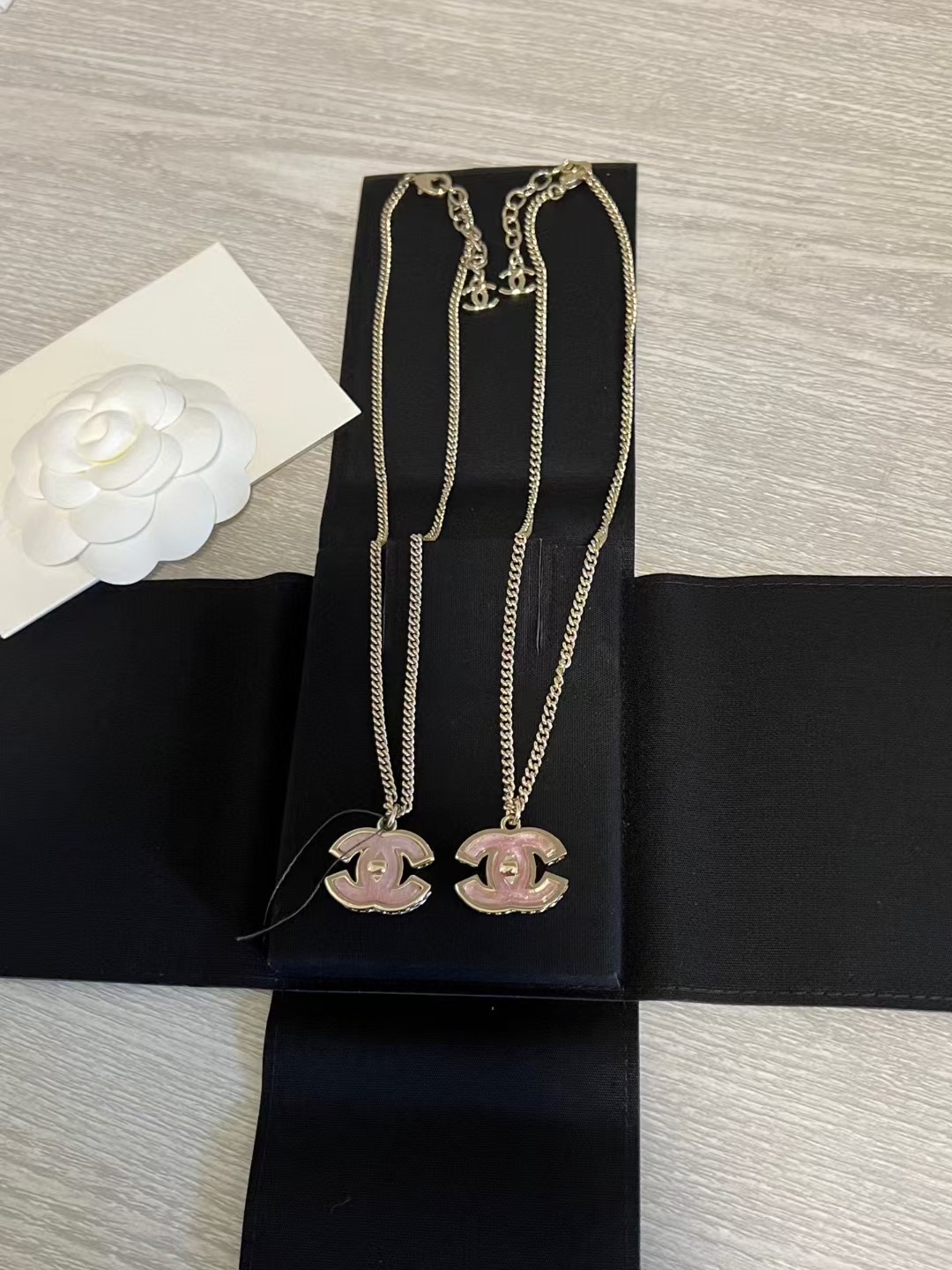 NO:714874,Xiaoxiang's new pink enamel necklace, Chanel necklace, chanel,necklace19860909小香新款粉色珐琅项链,香奈儿项链,chanel,necklace,Jewelry