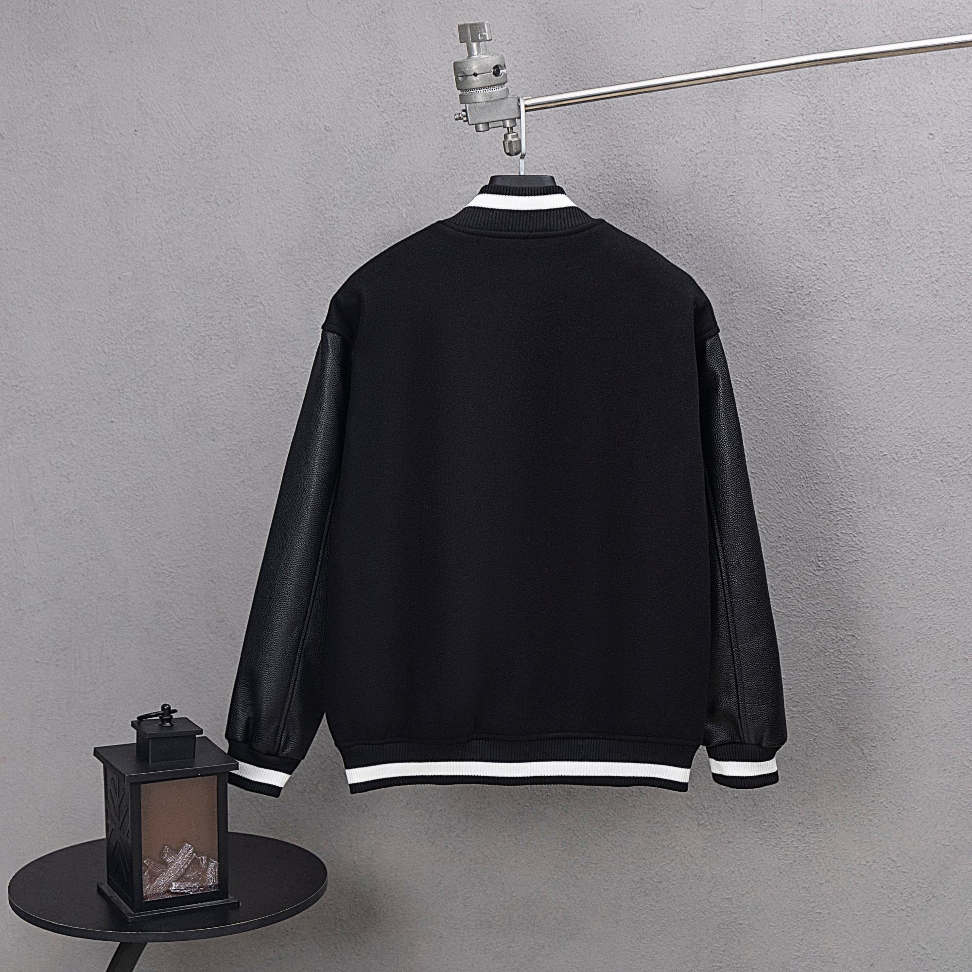 Chaqueta tipo beisbolera Givenchy de lana y algodón orgánico para otoño/invierno 3 a1755017888528 3526