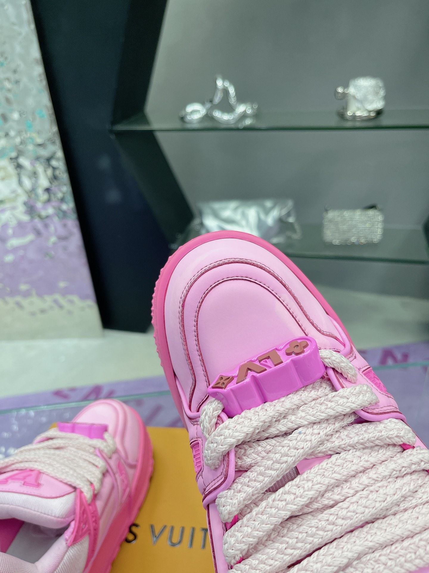 ：470LVL   TRAINER MAXI     DIY   LV Trainer Maxi ， LV Trainer ， Las zapatillas LV Trainer Maxi se in