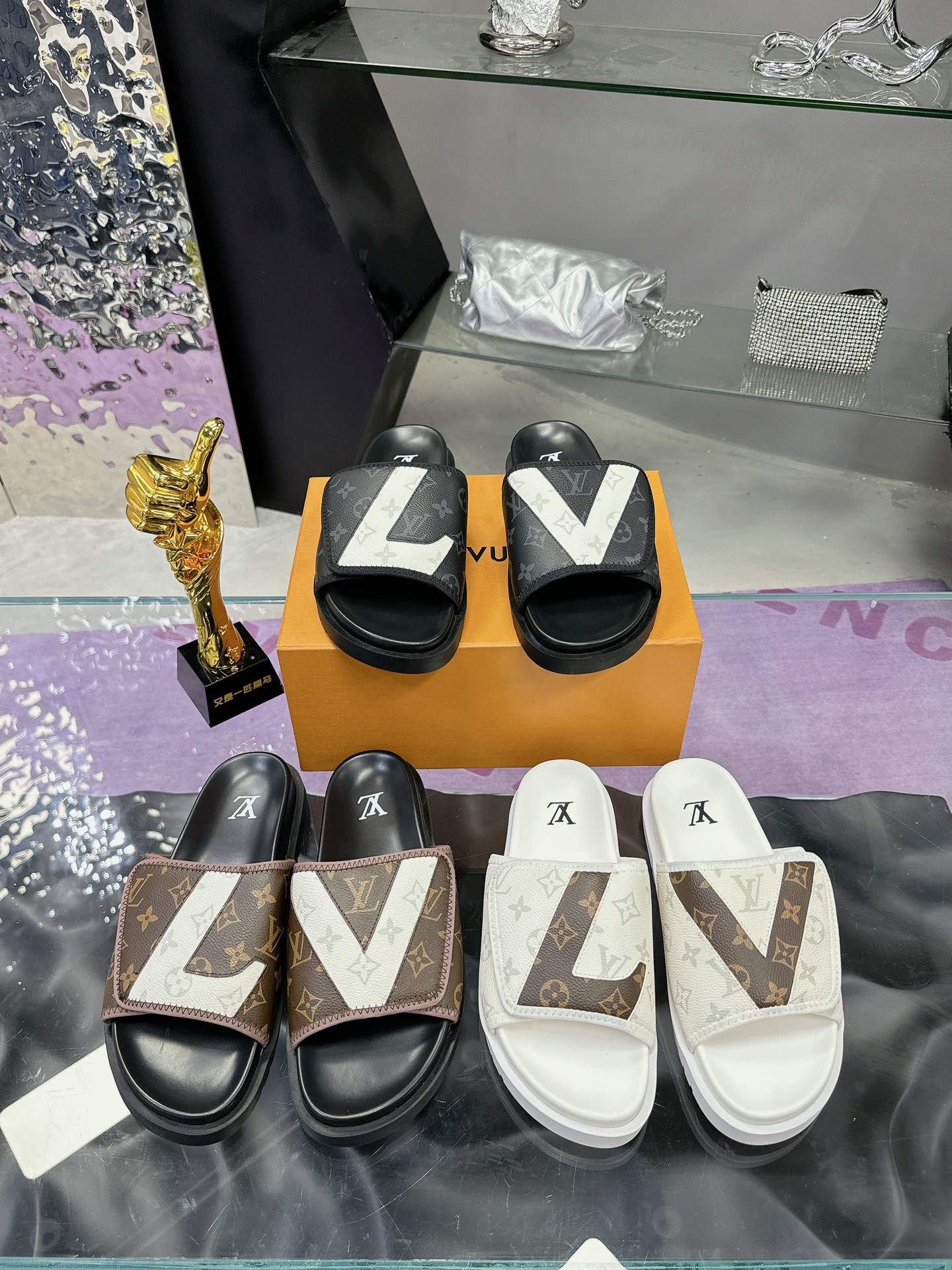 Louis Vuitton 7 Star
 Shoes Slippers