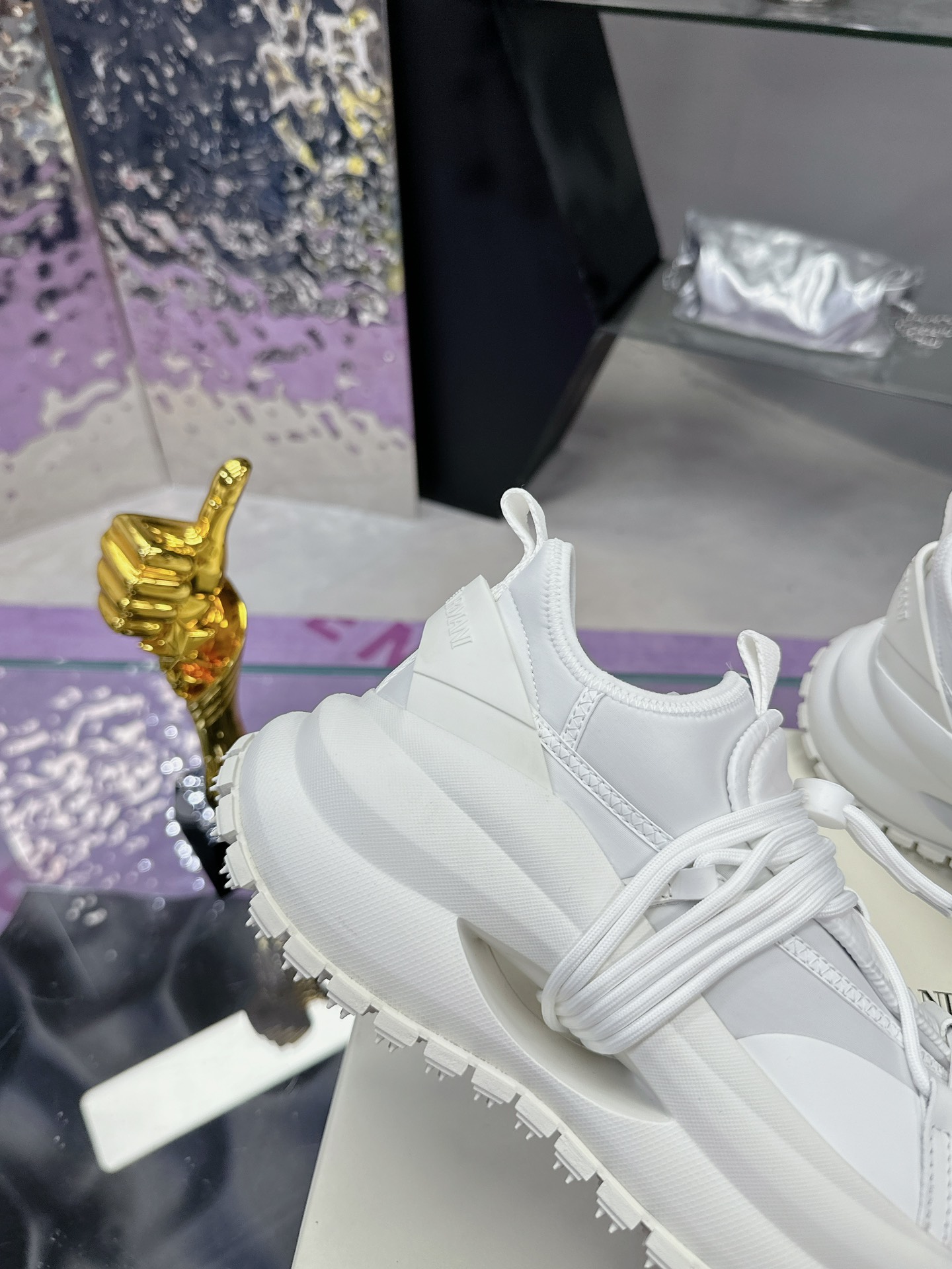 Gigiorgio Armani Sneakers: Futuristic Design, High Quality Materials, Vibram Rubber Soles. - 图片 8