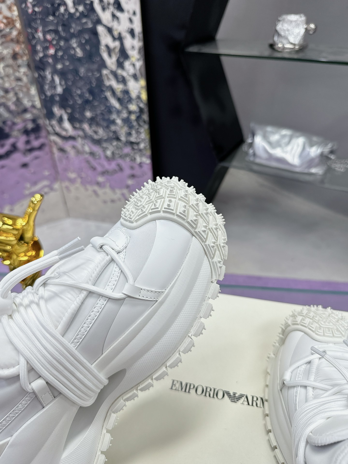 Gigiorgio Armani Sneakers: Futuristic Design, High Quality Materials, Vibram Rubber Soles. - 图片 6