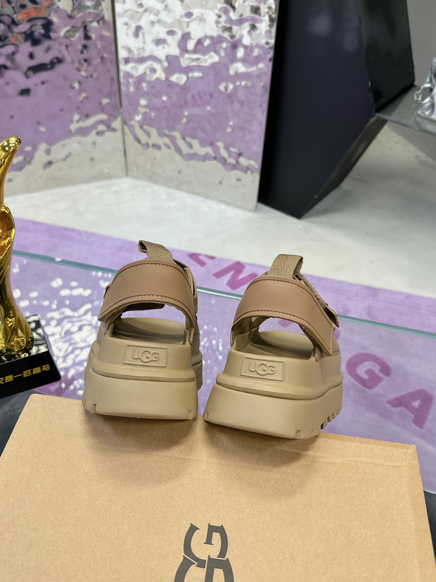 “Women’s UGG Sandals: Comfortable, Stylish, and Affordable | Size 36-40 | Vibrant Colors and Tie-up Designs” - 图片 7