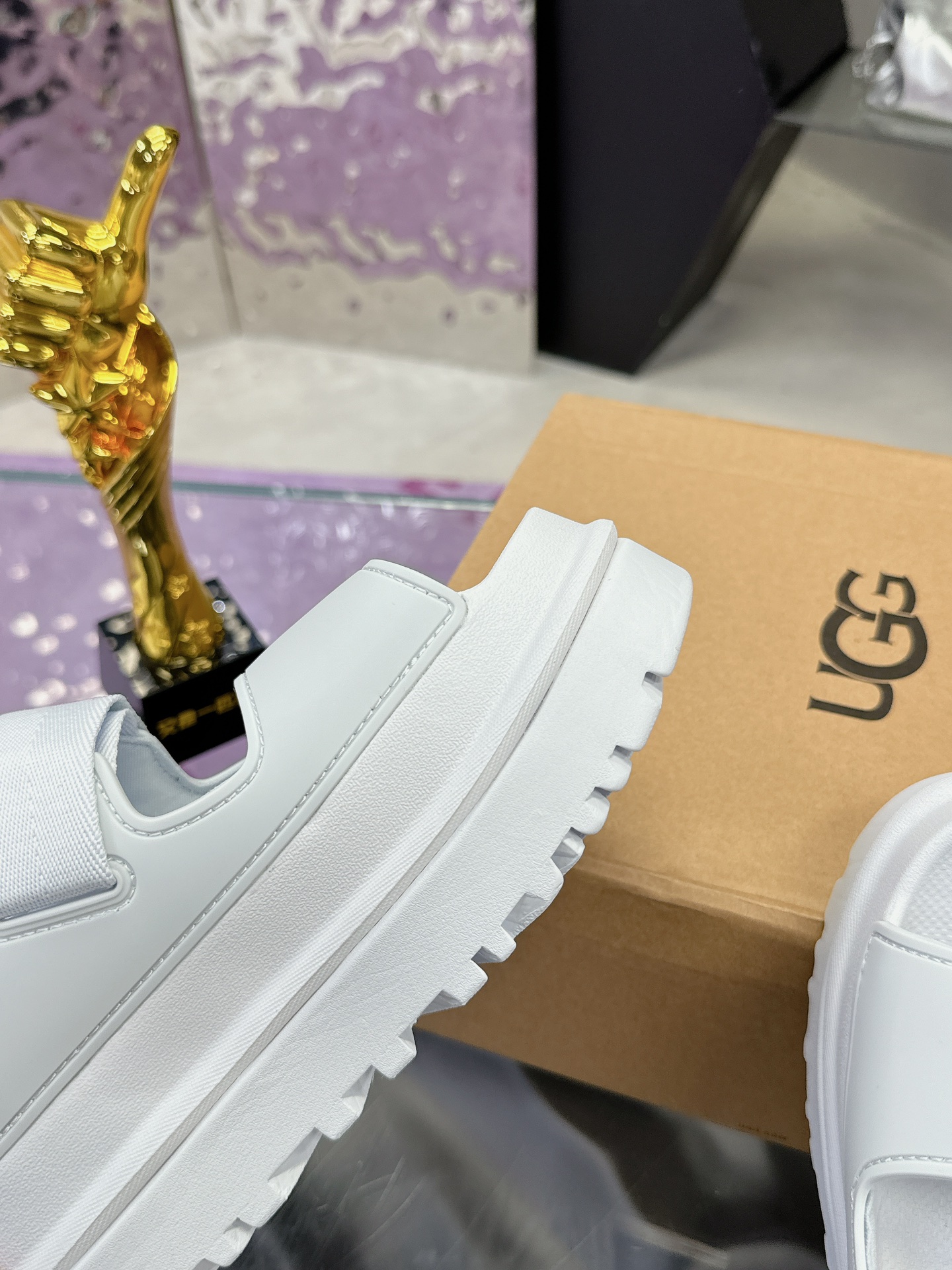 “Female UGG Sandals: Vibrant Dopamine Colors, Tie-Up Designs, Comfortable EVA Base” - 图片 7