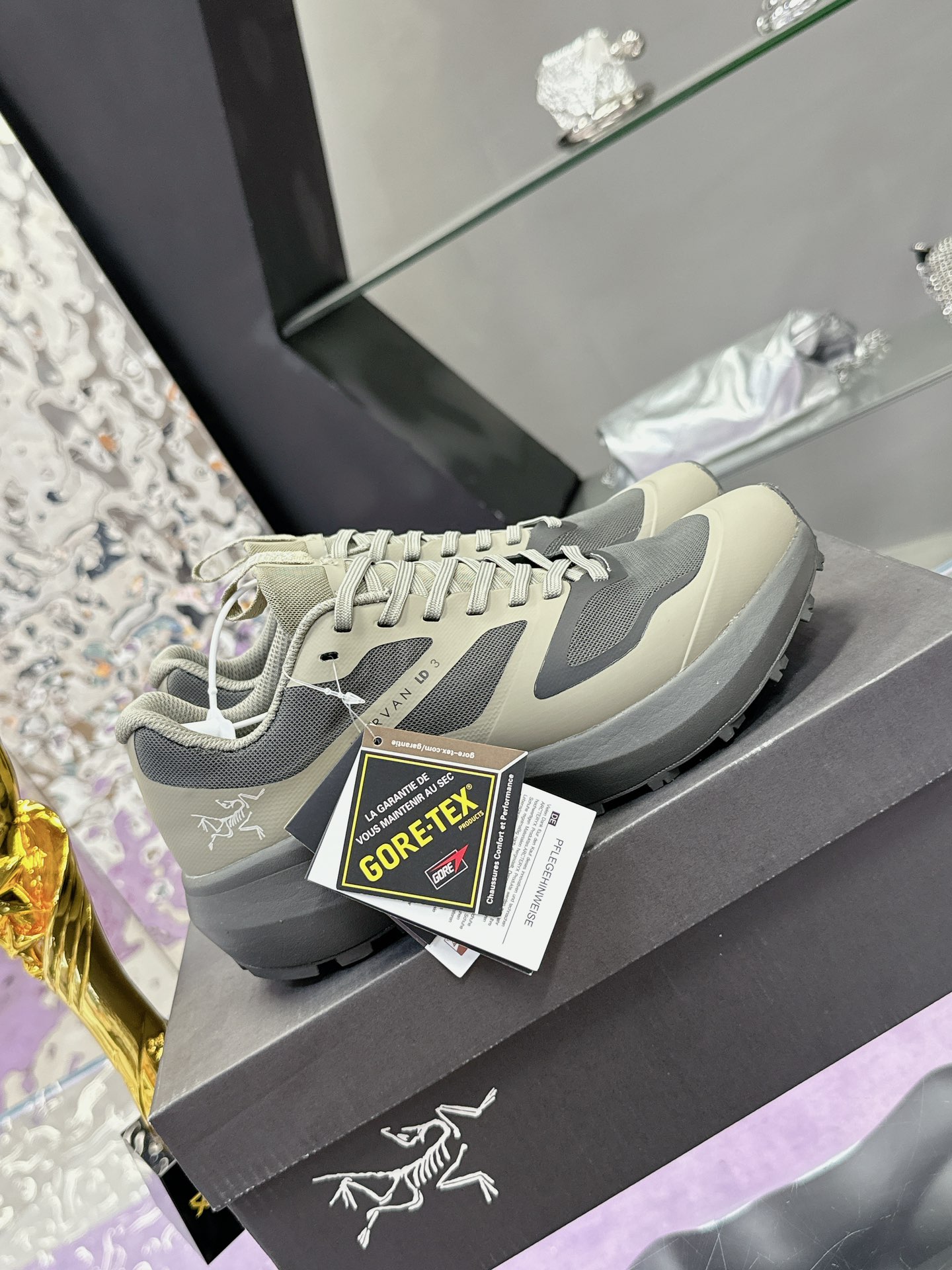 p260 ¡Modelo para pareja, talla trainer! ARC'TERYX/Zootopia ¡Nuevo modelo NORVAN LD 3 gore-tex imper