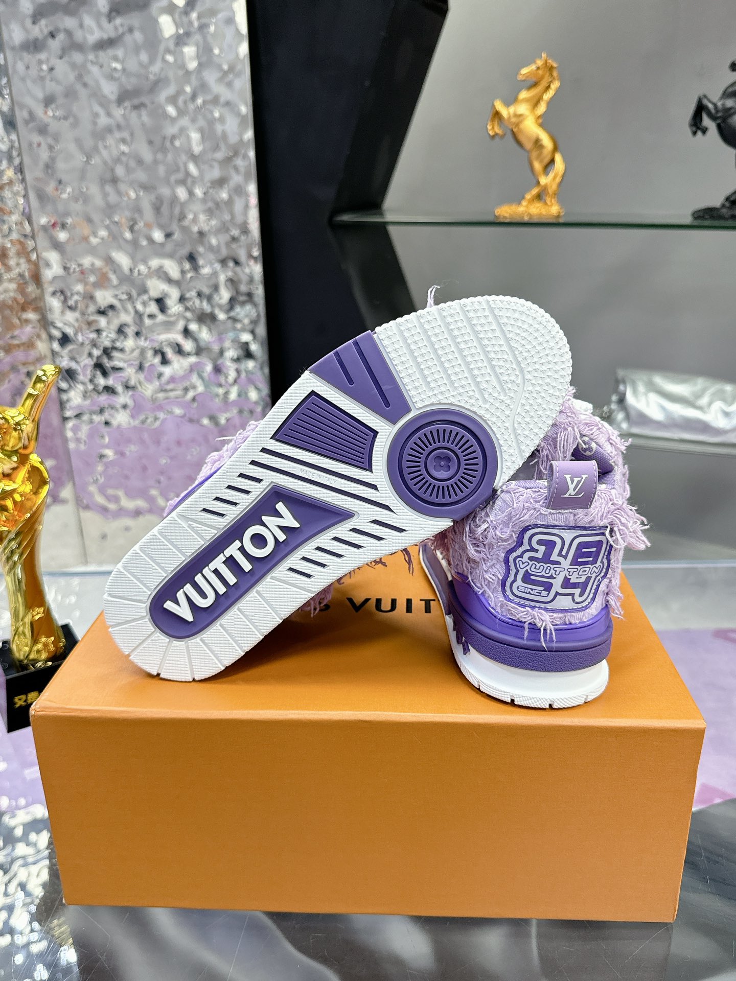 ：（）Lv 𝟐𝟎𝟐5𝐒𝐒 𝐧𝐞𝐰  Nuevos colores Louis Vuitton Walking Skateboarding Shoes Explosion, LOUIS 