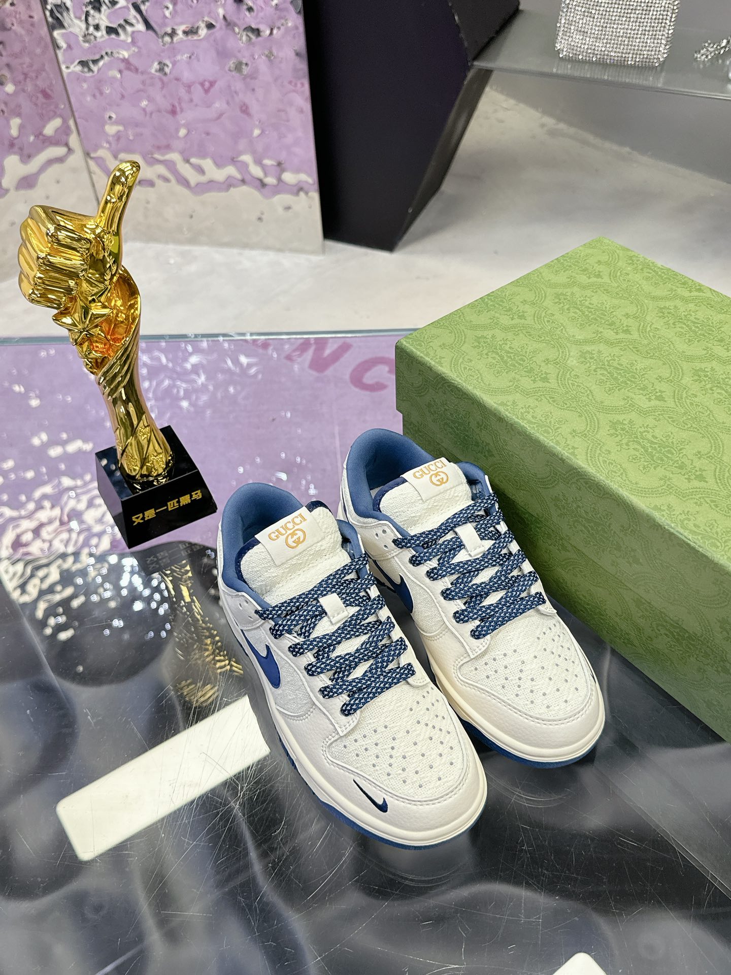 Precio de fábrica: 250Gucci co-branded dunk Nike Oficial últimos modelos Gucci x Nike Dunk SB serie 