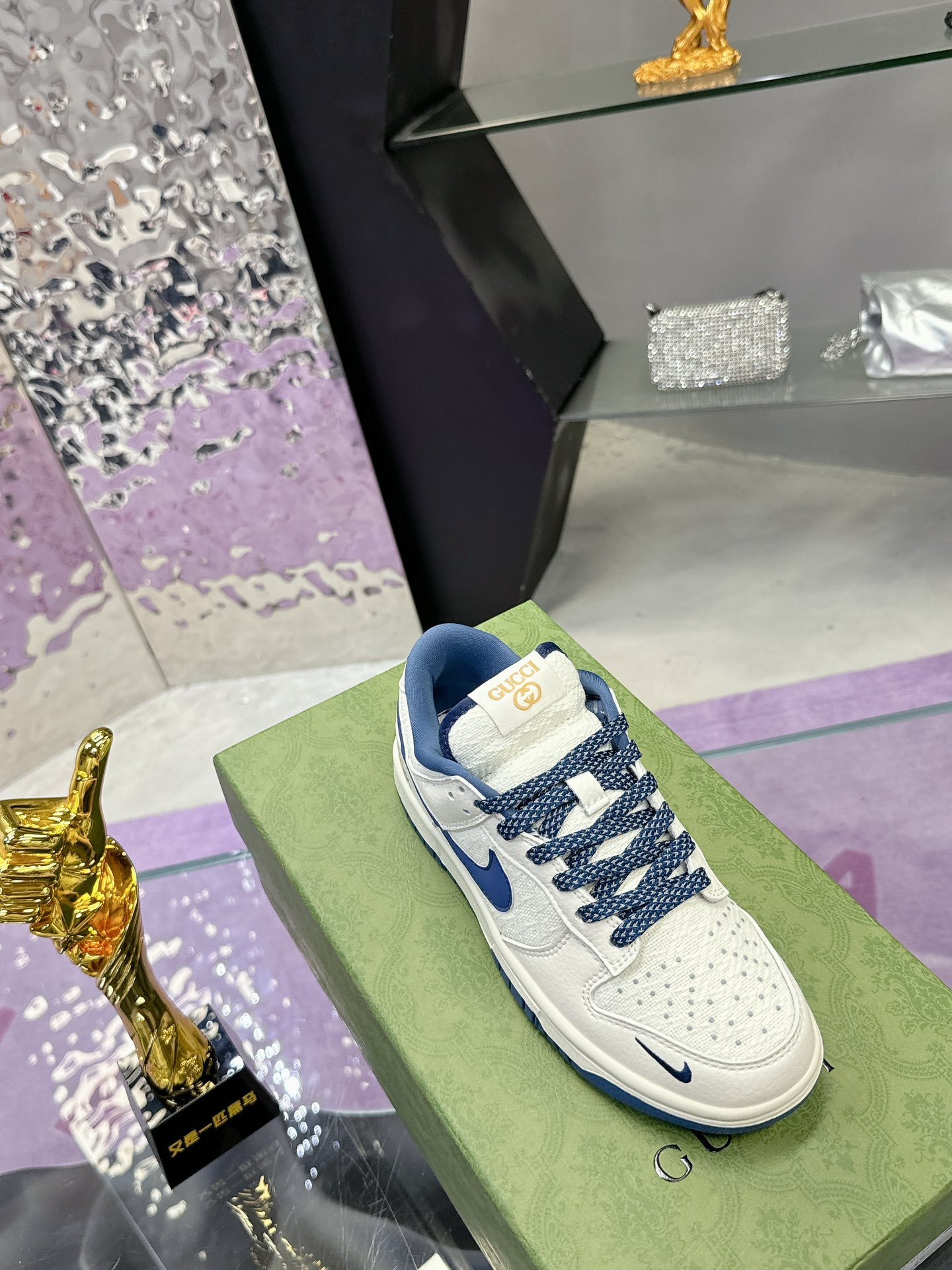 Precio de fábrica: 250Gucci co-branded dunk Nike Oficial últimos modelos Gucci x Nike Dunk SB serie 