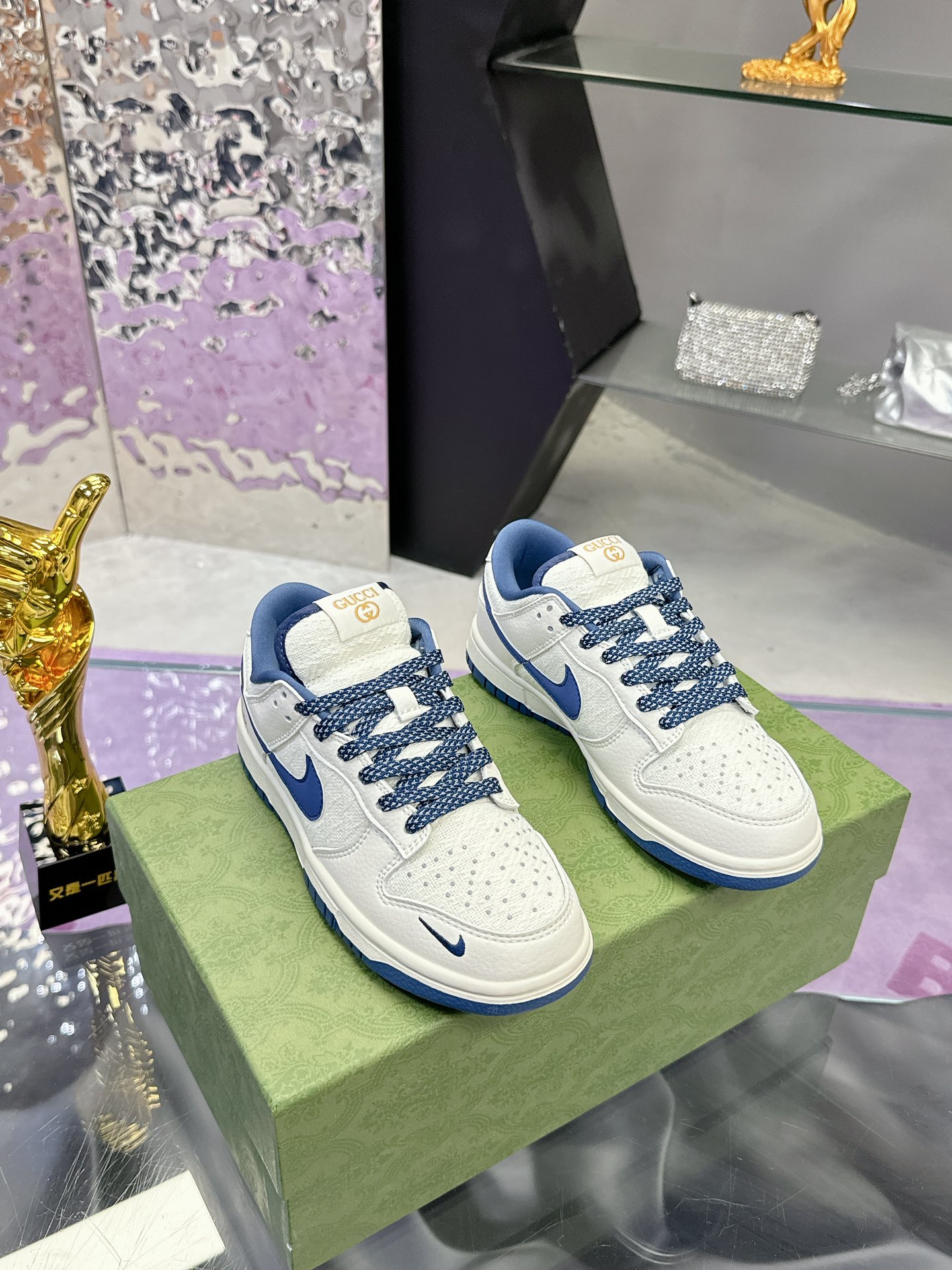 Precio de fábrica: 250Gucci co-branded dunk Nike Oficial últimos modelos Gucci x Nike Dunk SB serie 