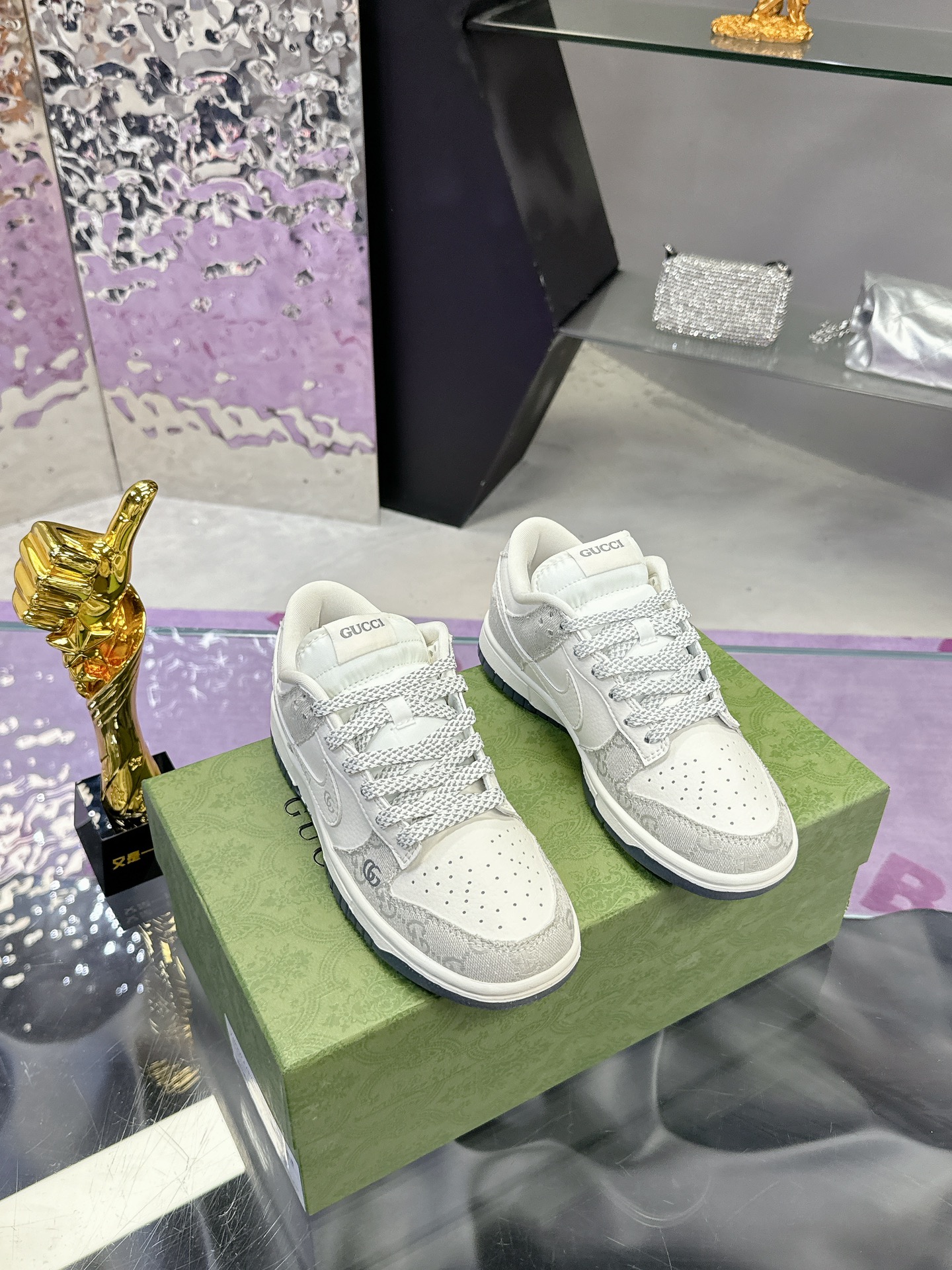 Precio de fábrica: 250Gucci co-branded dunk Nike Oficial últimos modelos Gucci x Nike Dunk SB serie 