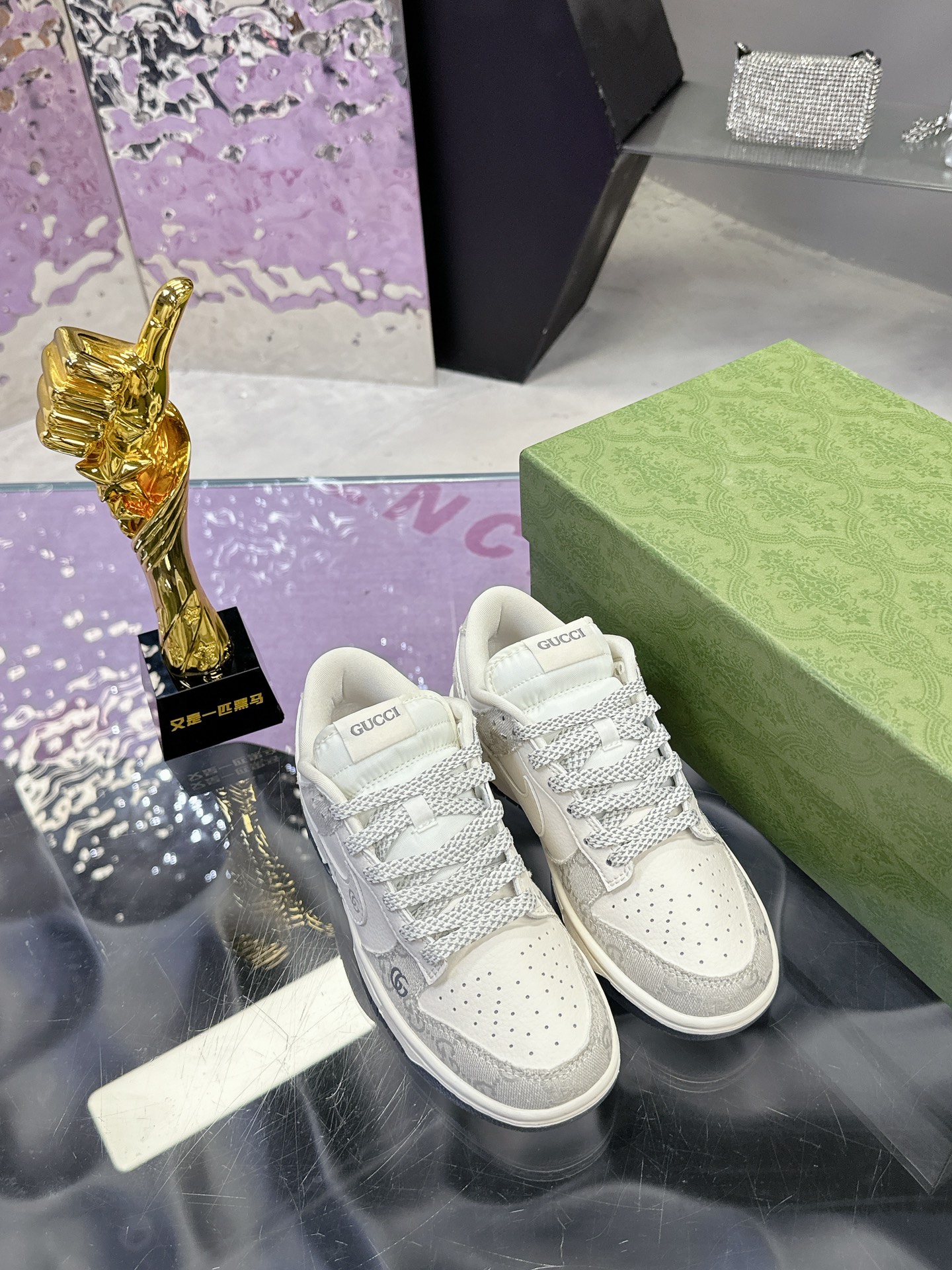 Precio de fábrica: 250Gucci co-branded dunk Nike Oficial últimos modelos Gucci x Nike Dunk SB serie 