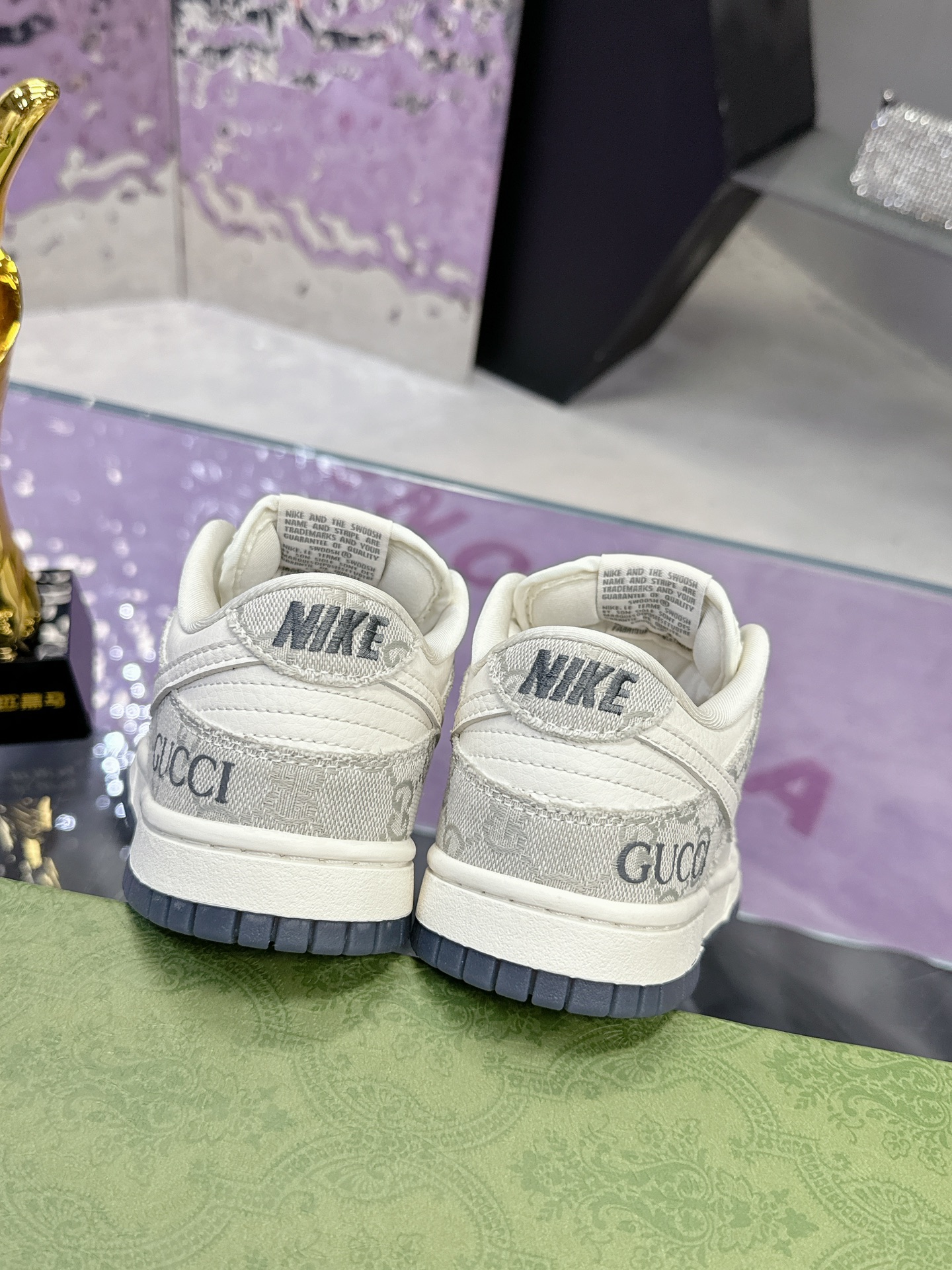 Precio de fábrica: 250Gucci co-branded dunk Nike Oficial últimos modelos Gucci x Nike Dunk SB serie 