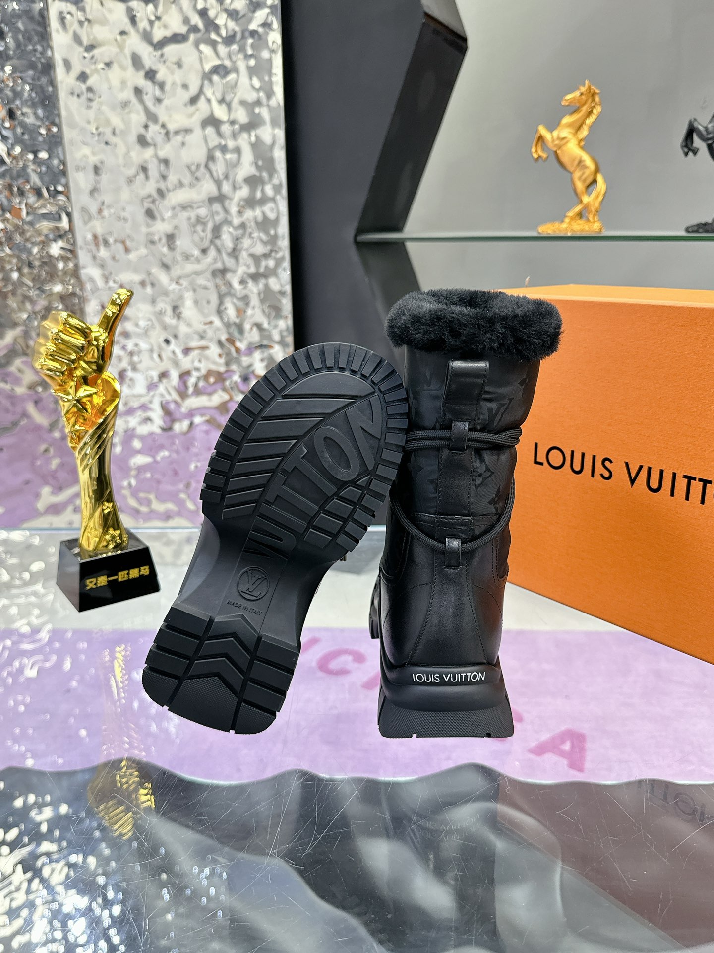 Lv真皮真毛厚底シューズ・スタイリッシュな復古デザイン