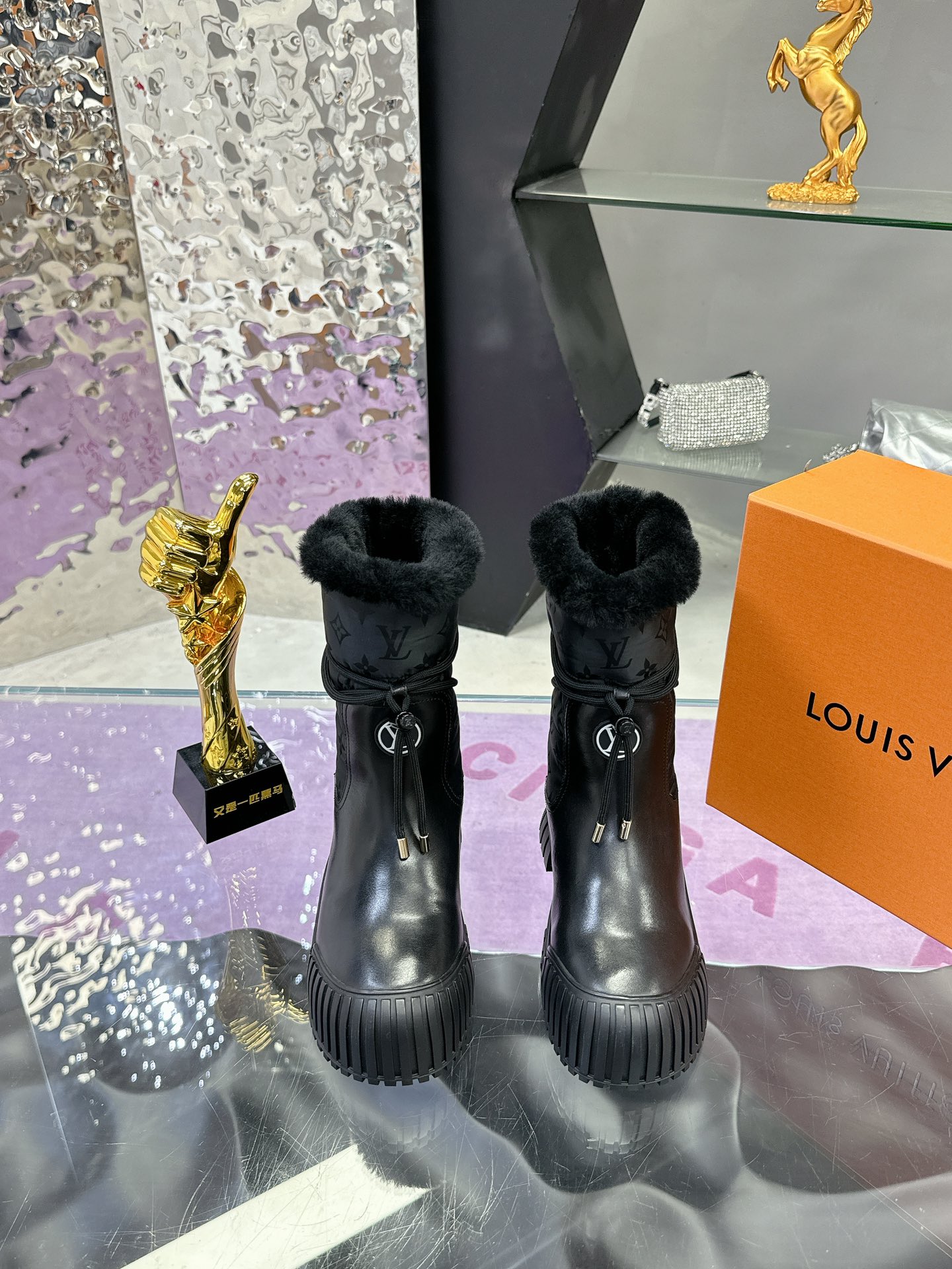 Lv真皮真毛厚底シューズ・スタイリッシュな復古デザイン