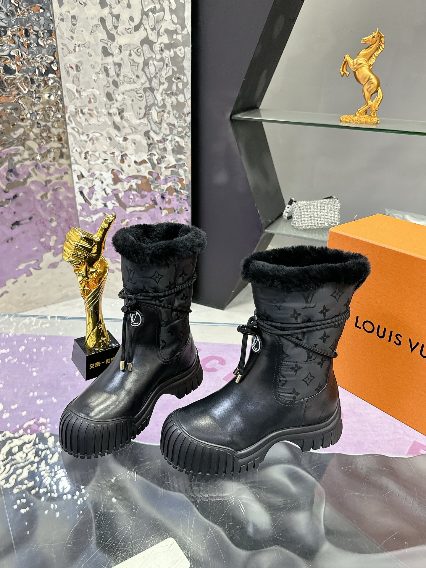 Lv真皮真毛厚底シューズ・スタイリッシュな復古デザイン