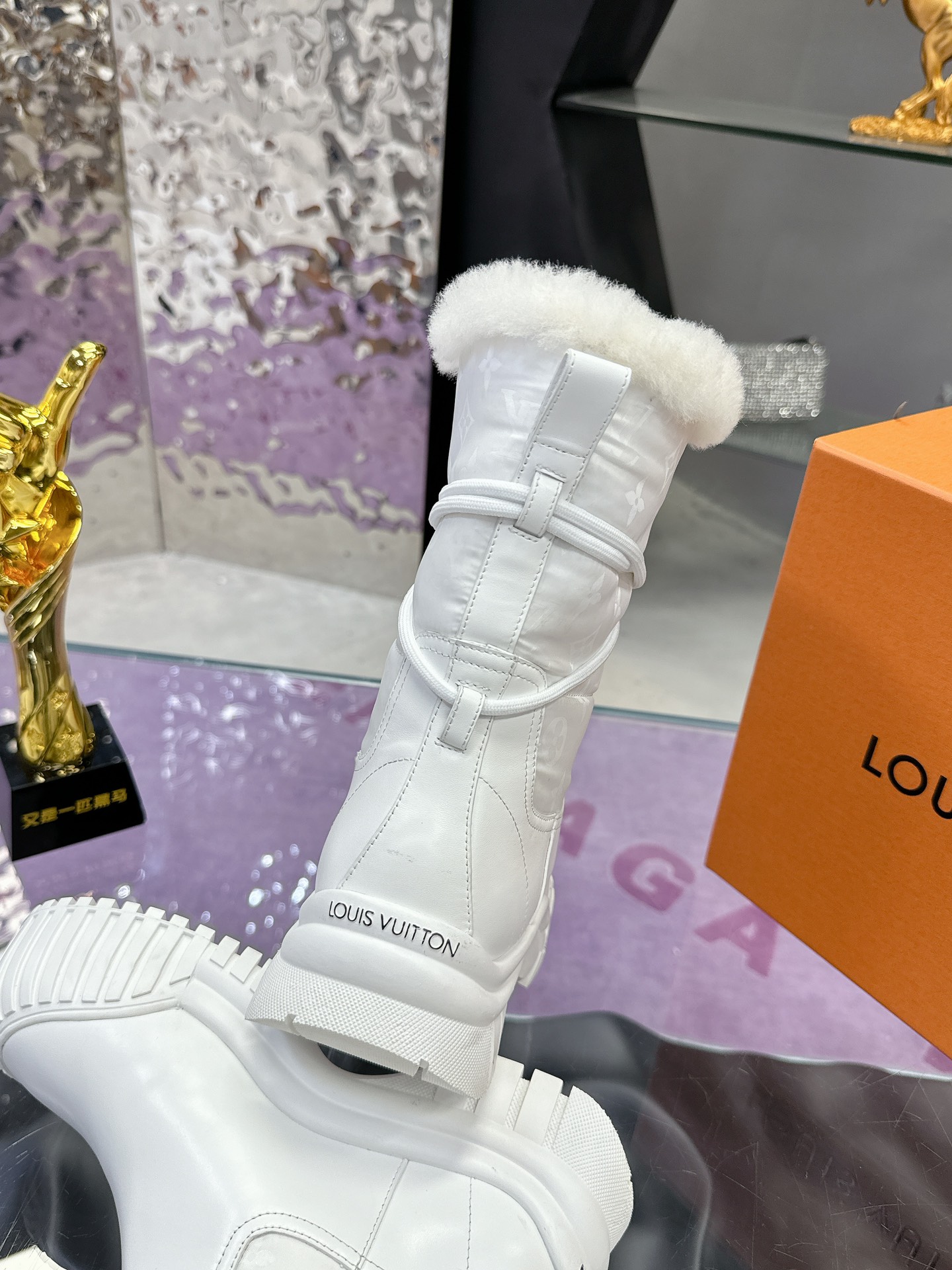 Lv真皮真毛厚底スニーカー - レトロでスタイリッシュなデザイン