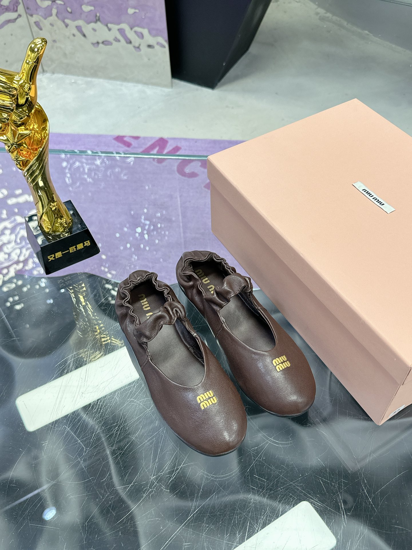 Title: Spring and Summer Ballet Shoes by Miu Miu – Classic Japanese Style with Modern Touch, Sheepskin Import, Sizes 35-40. - 图片 4