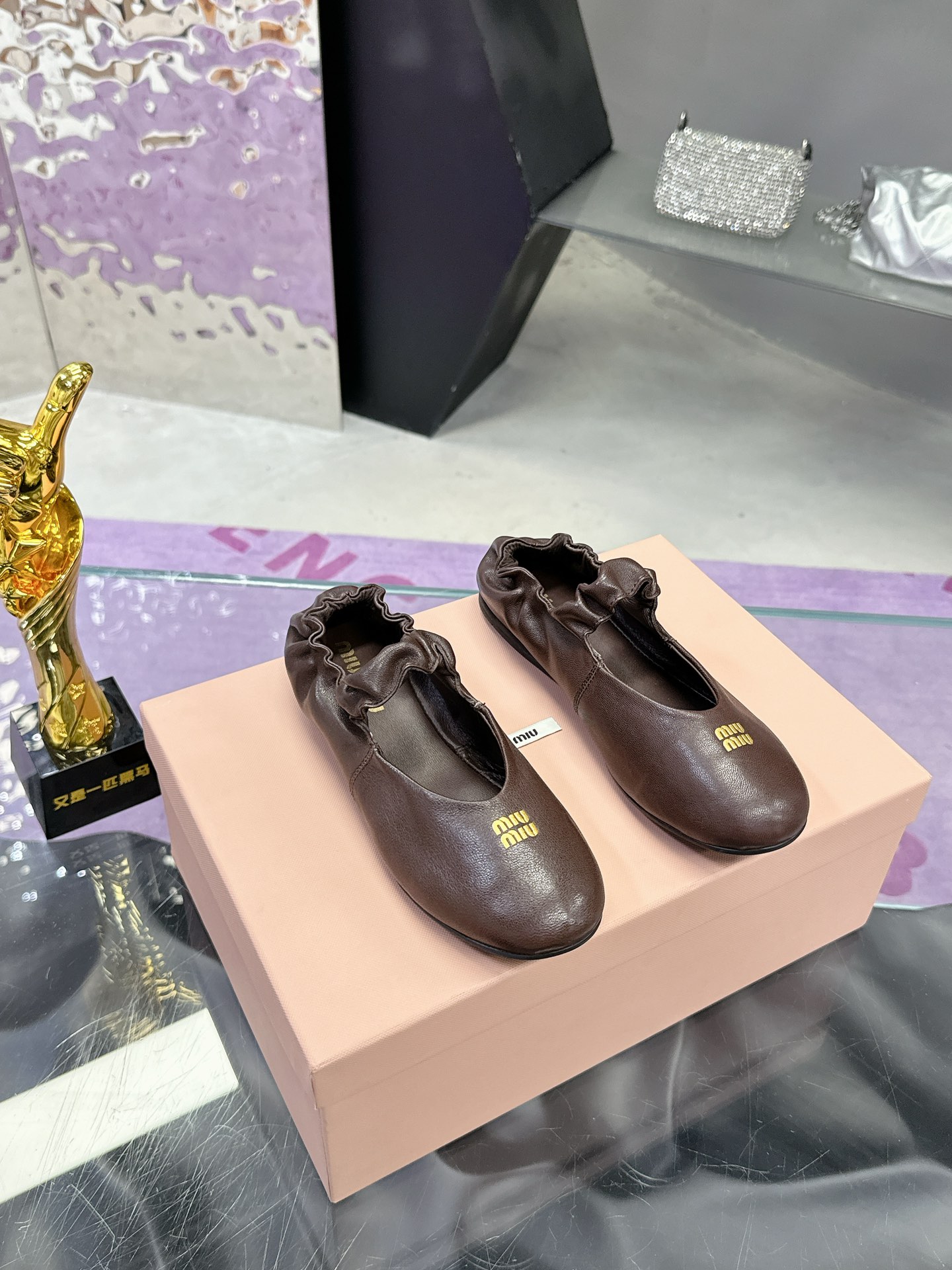 Title: Spring and Summer Ballet Shoes by Miu Miu – Classic Japanese Style with Modern Touch, Sheepskin Import, Sizes 35-40. - 图片 1