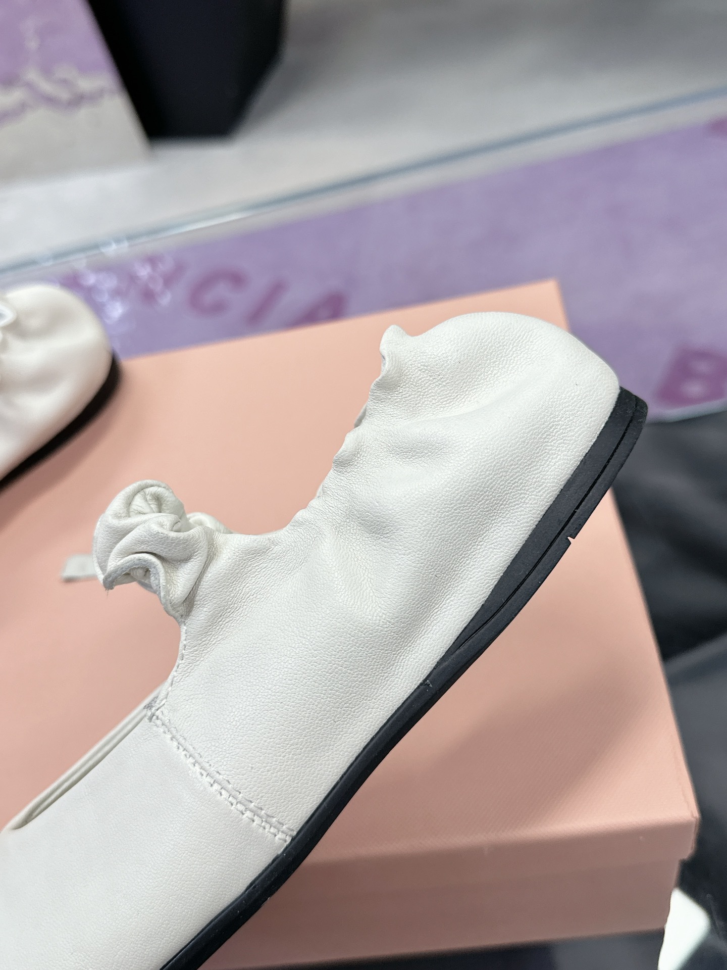 Stylish Miu Miu Ballet Shoes: Spring & Summer Collection with Japanese-Inspired Design – Sheepskin, Soft & Modern! - 图片 8