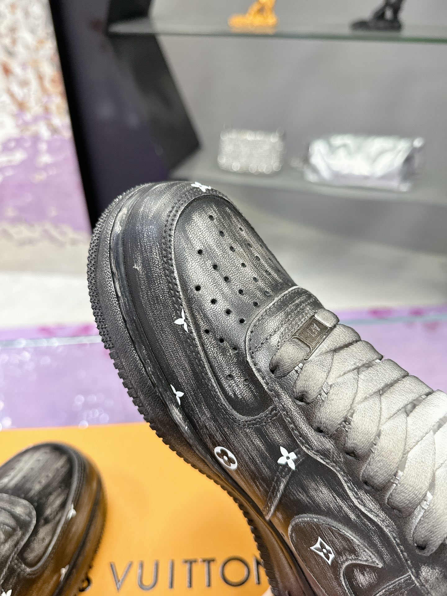 Nike空軍一号 カスタムスニーカー - ユニークなデザインと快適さ