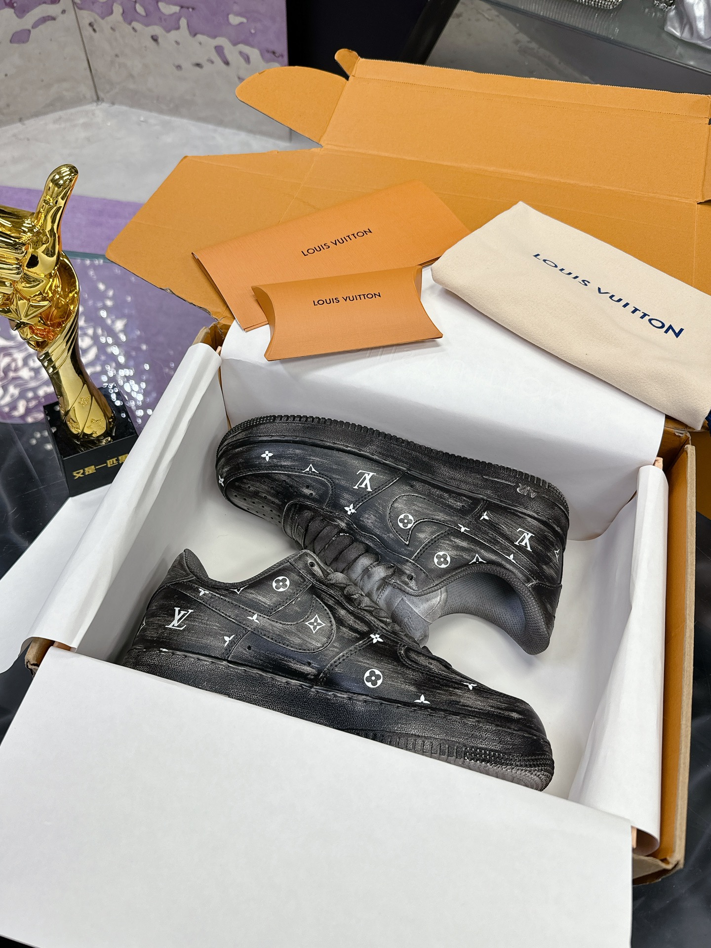 Nike空軍一号 カスタムスニーカー - ユニークなデザインと快適さ